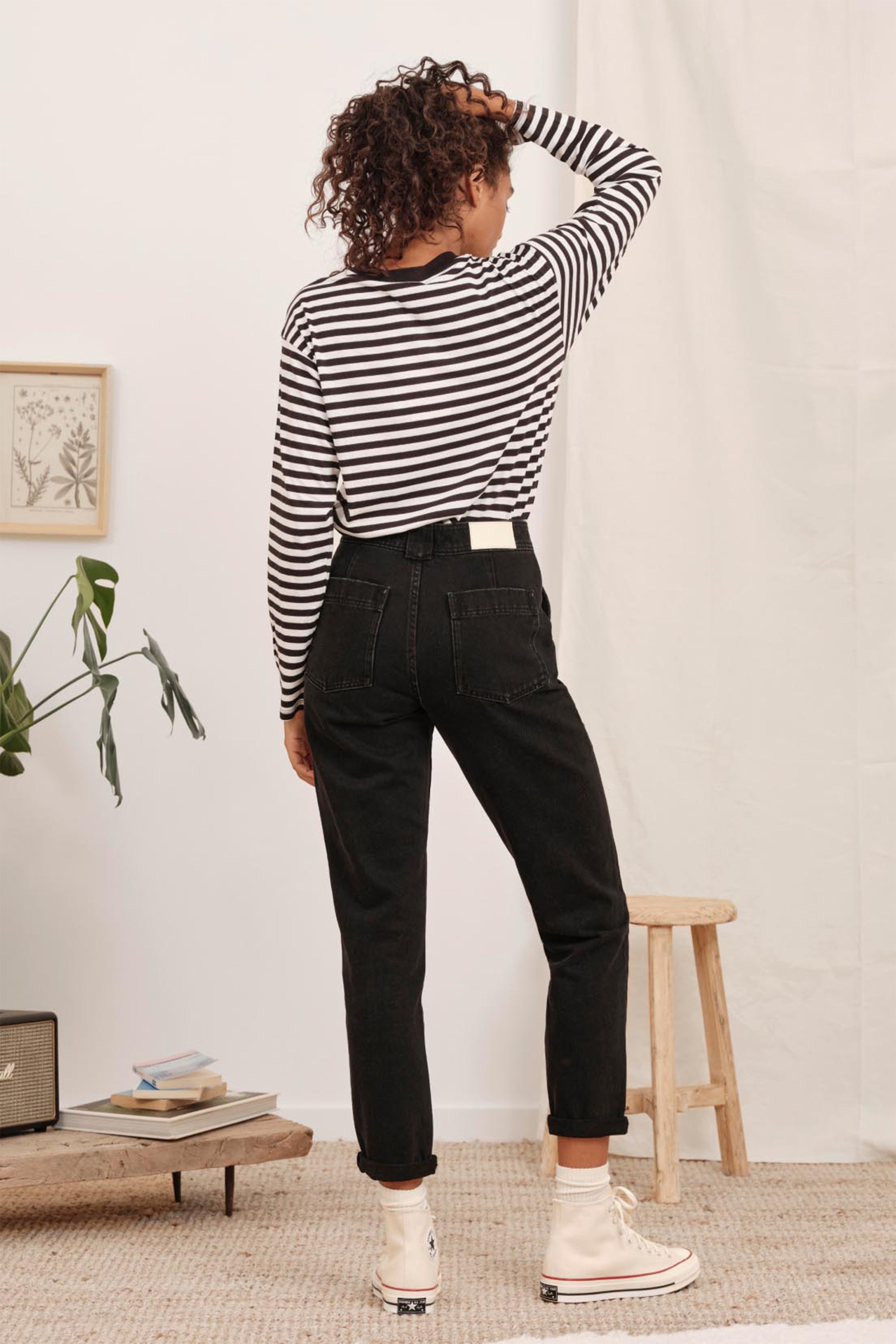 le-pantalon-jean-carotte-noir-jean-homme-coton-bio image 4