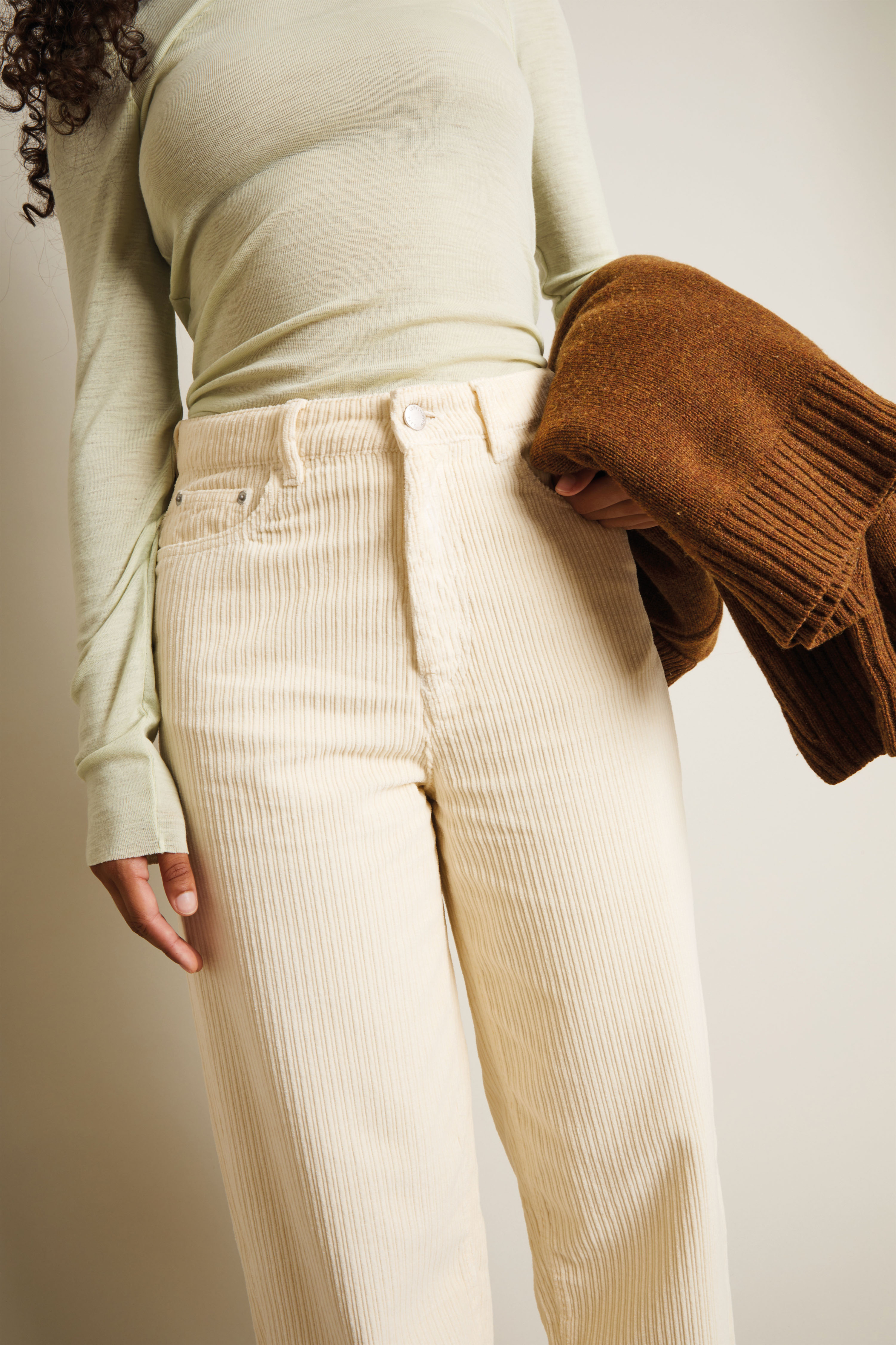 le-pantalon-ballon-pantalon-velours-c-tel-100-coton image 2
