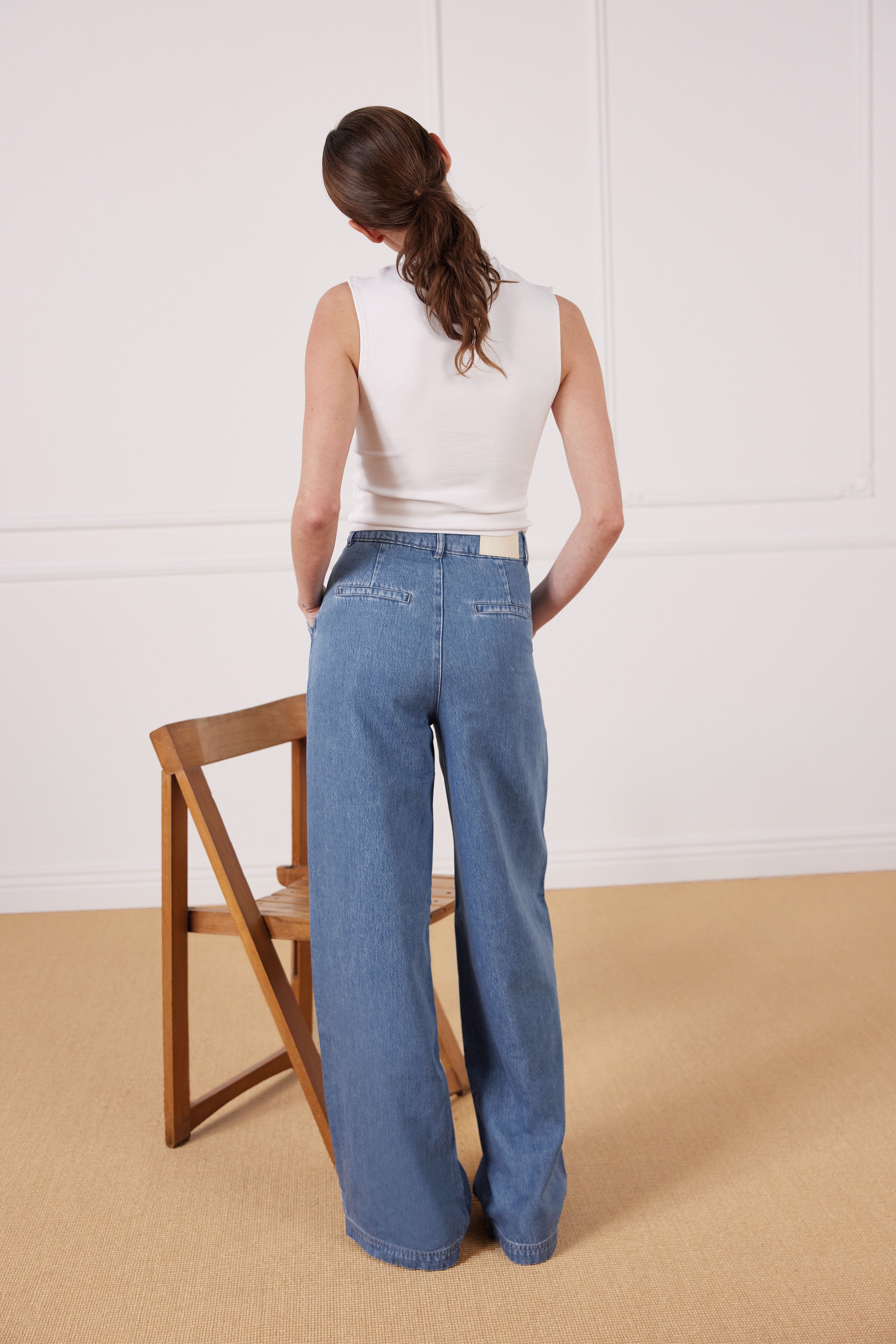 le-pantalon-pantalon-pinces-middle-blue-bleu-coton-lyocell image 4