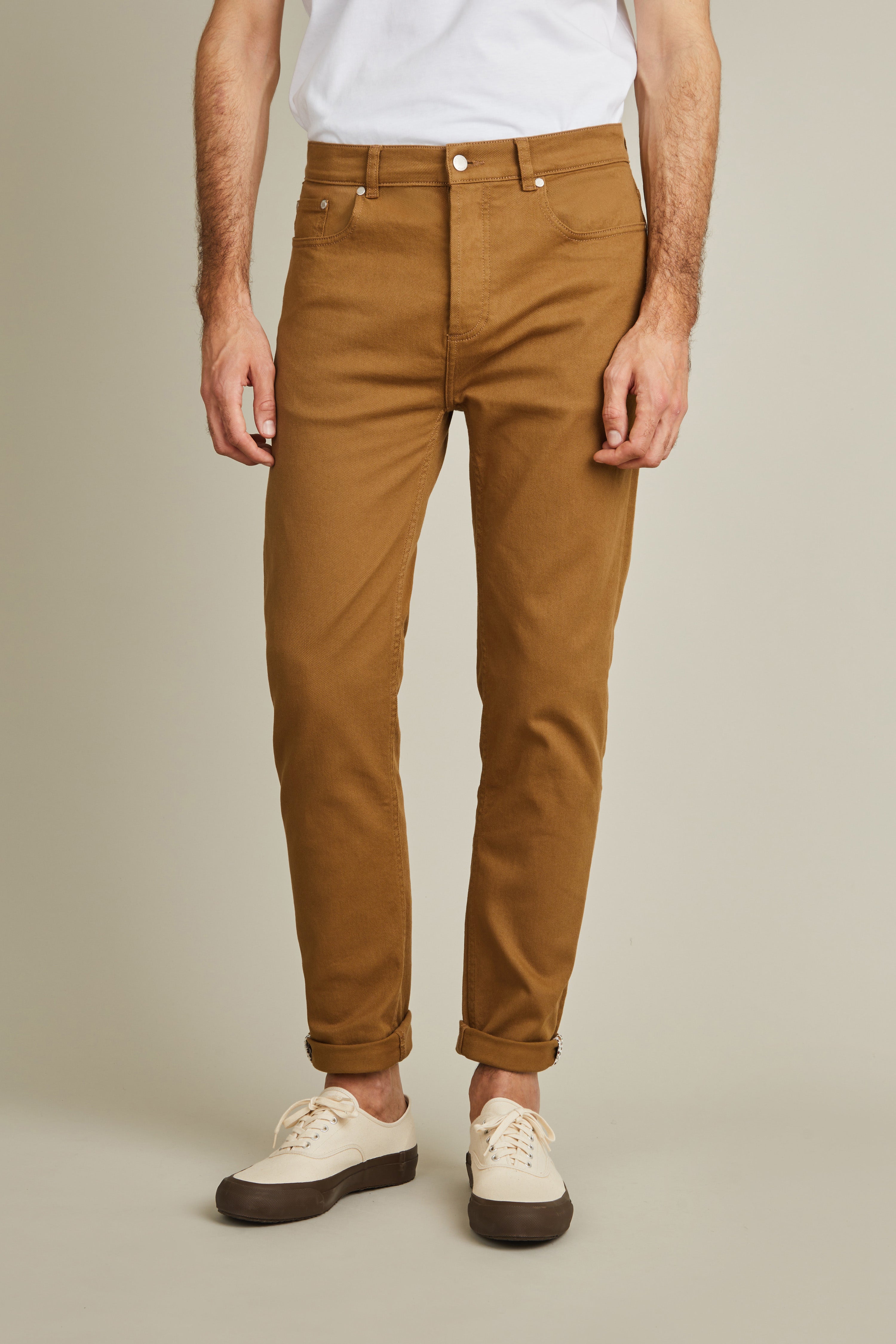 le-pantalon-jeans-homme-jean-beige-fonc-semi-slim-coton-bio image 1