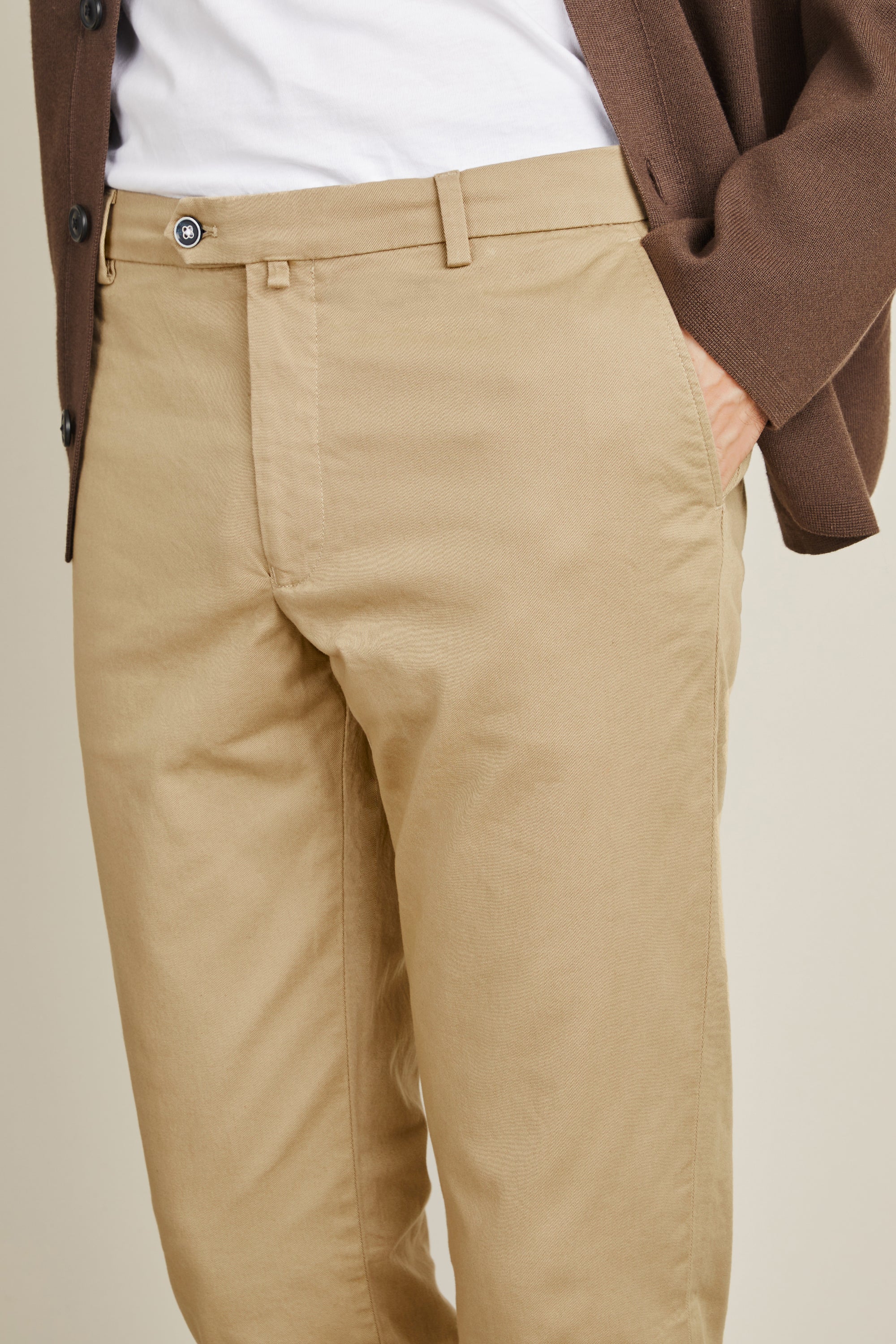 le-pantalon-chinos-homme-chino-beige-coton-semi-slim image 4