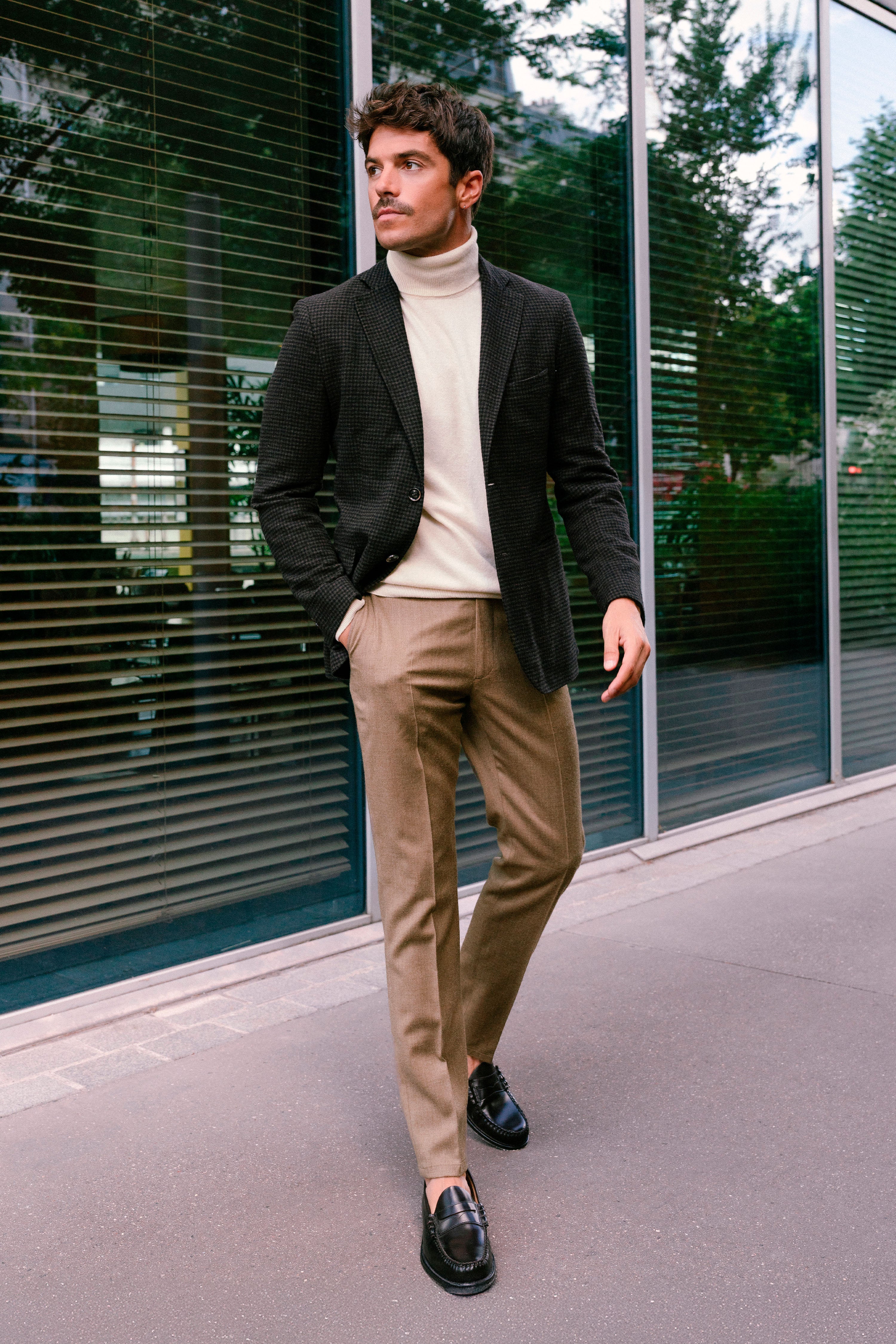 le-pantalon-flanelle-stretch-camel-pantalon-laine-m-rinos image 2