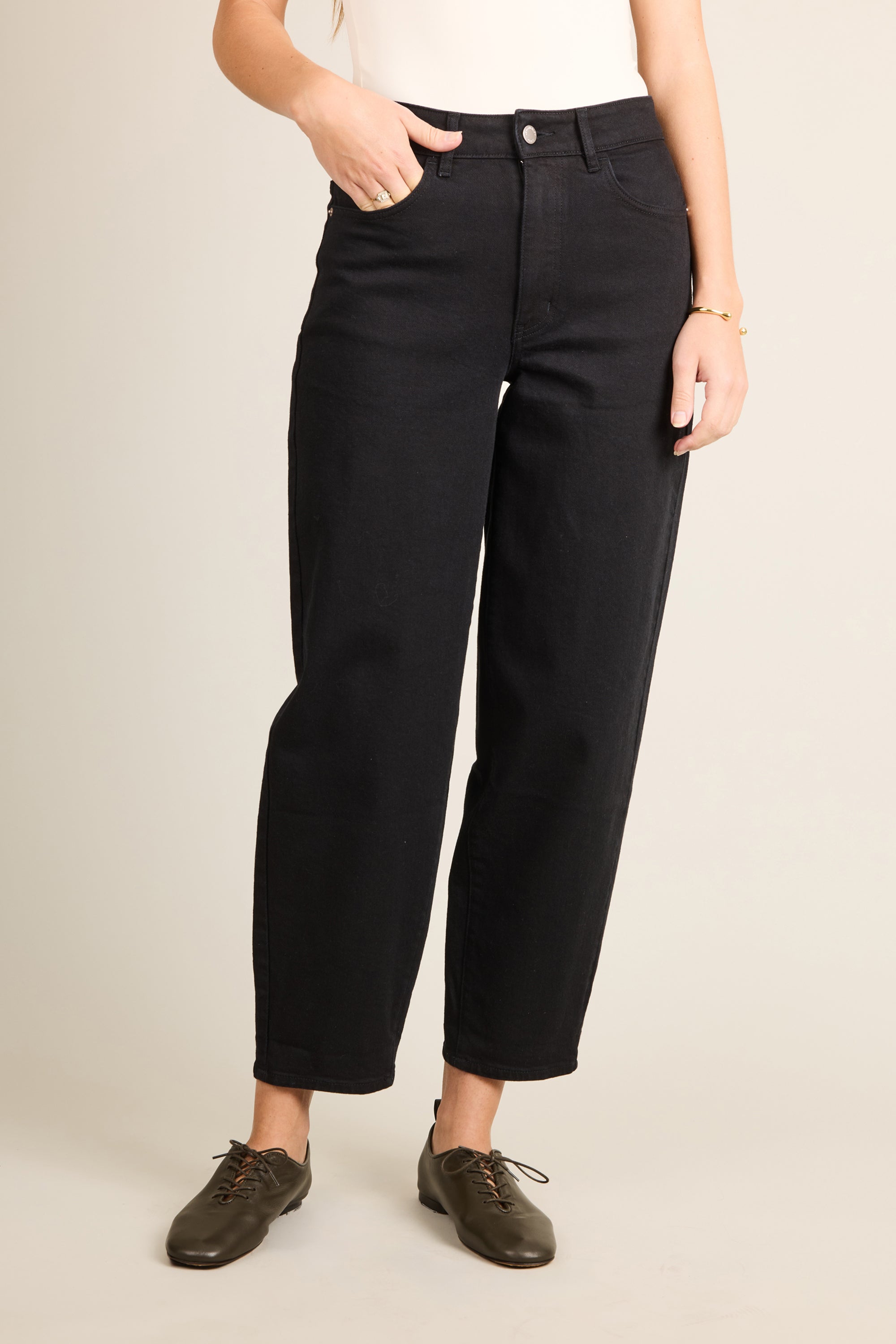 le-pantalon-jeans-femme-jean-balloon-noir-jean-taille-38-coton image 6