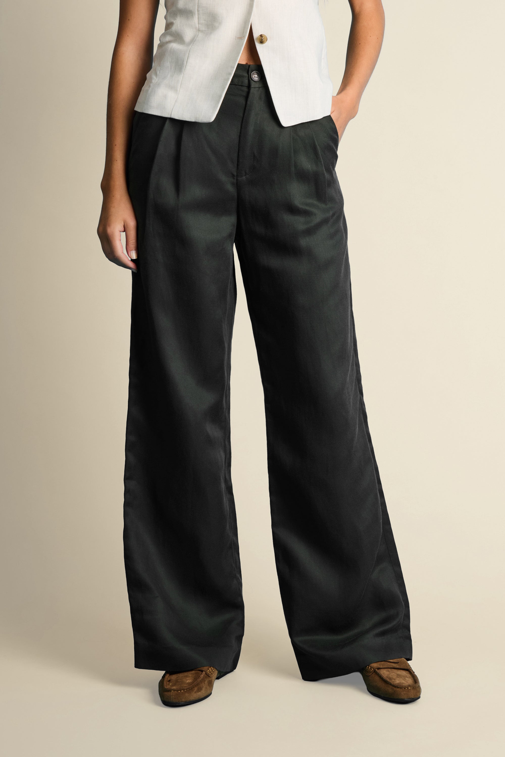 le-pantalon-fm-lpwpl-1-pantalon-femme-vert-pinces-large image 1