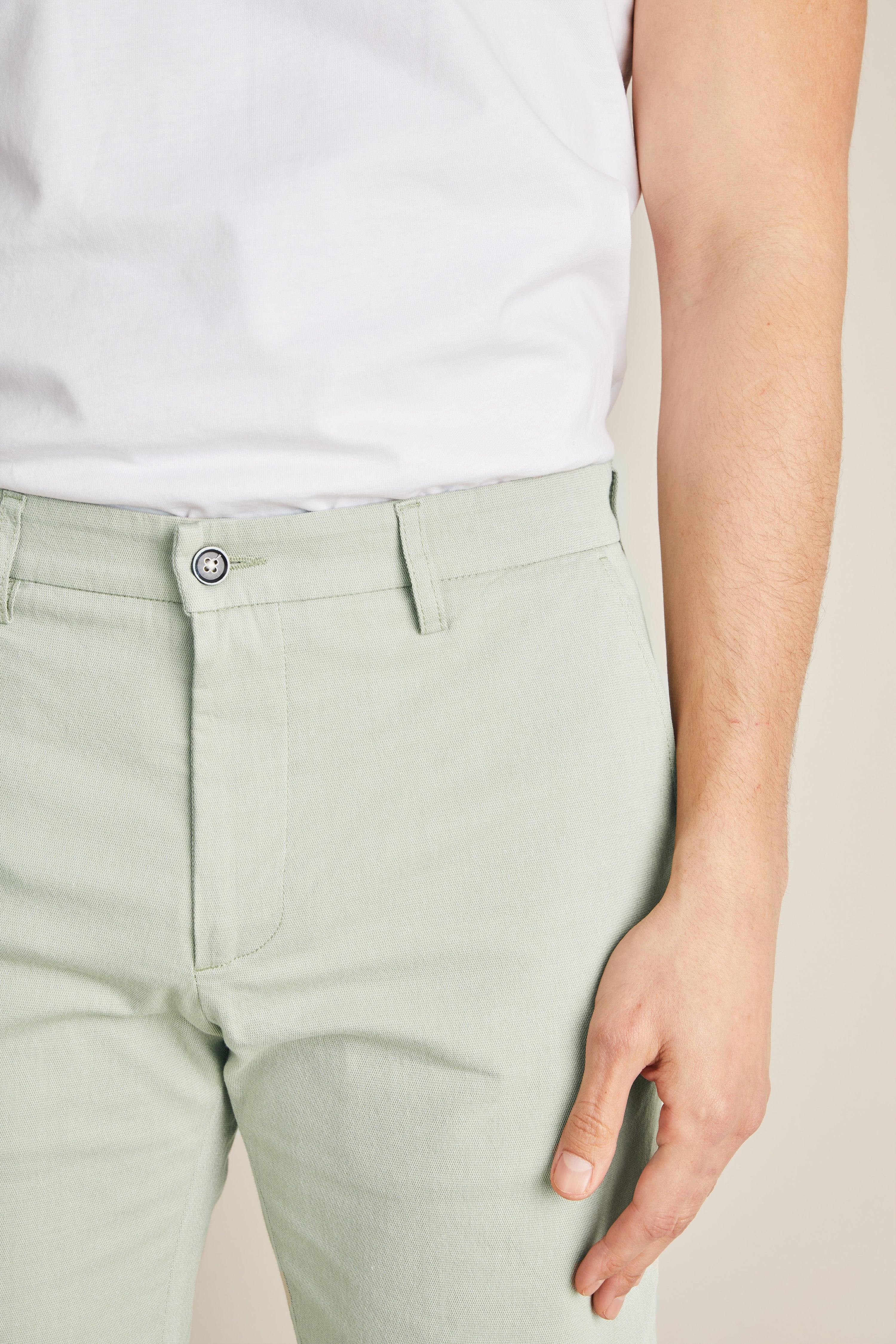 le-pantalon-bermudas-homme-bermuda-vert-amande-coton image 2