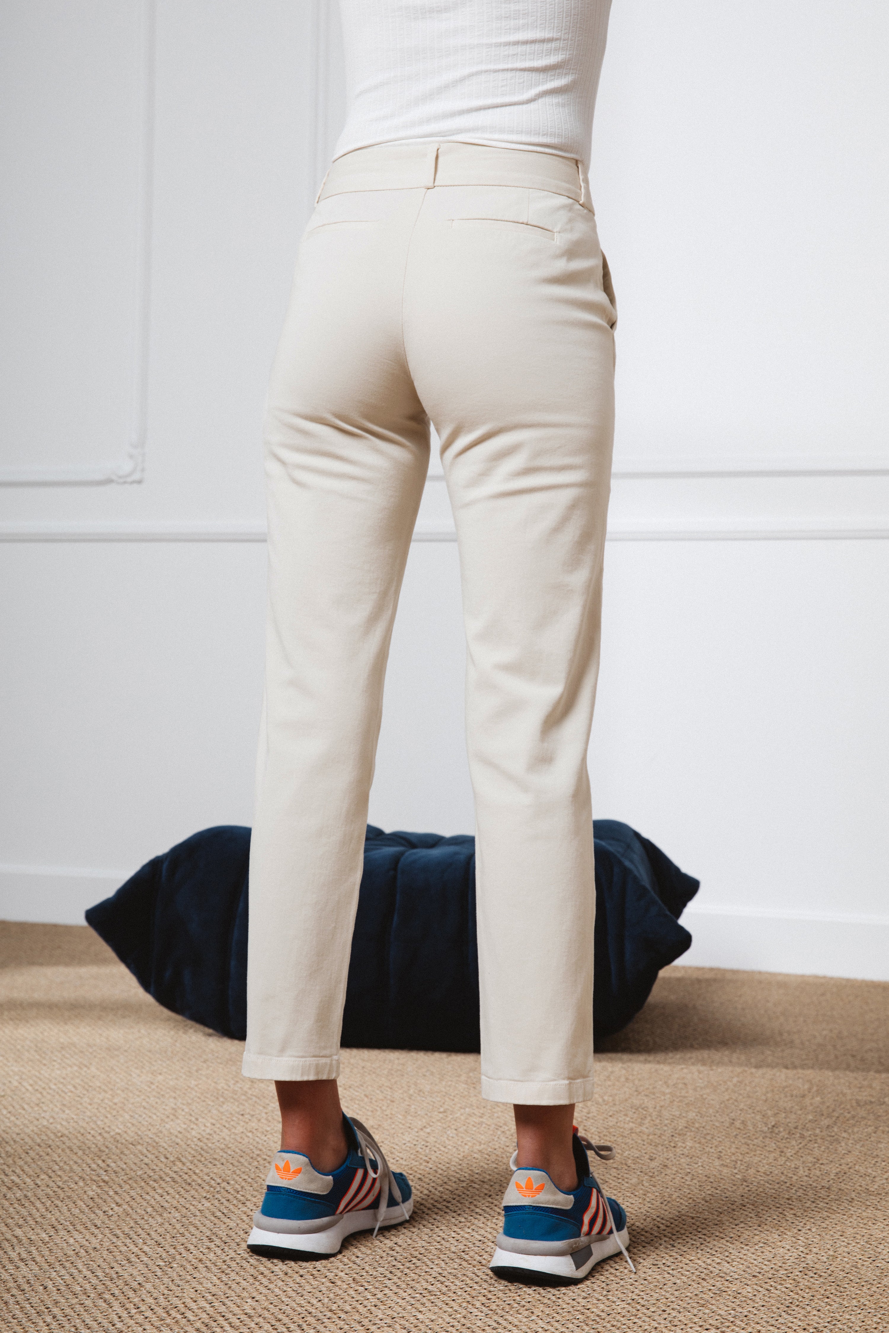 le-pantalon-chinos-fm-lpwc-6-pantalon-femme-cru-carotte-bio image 4