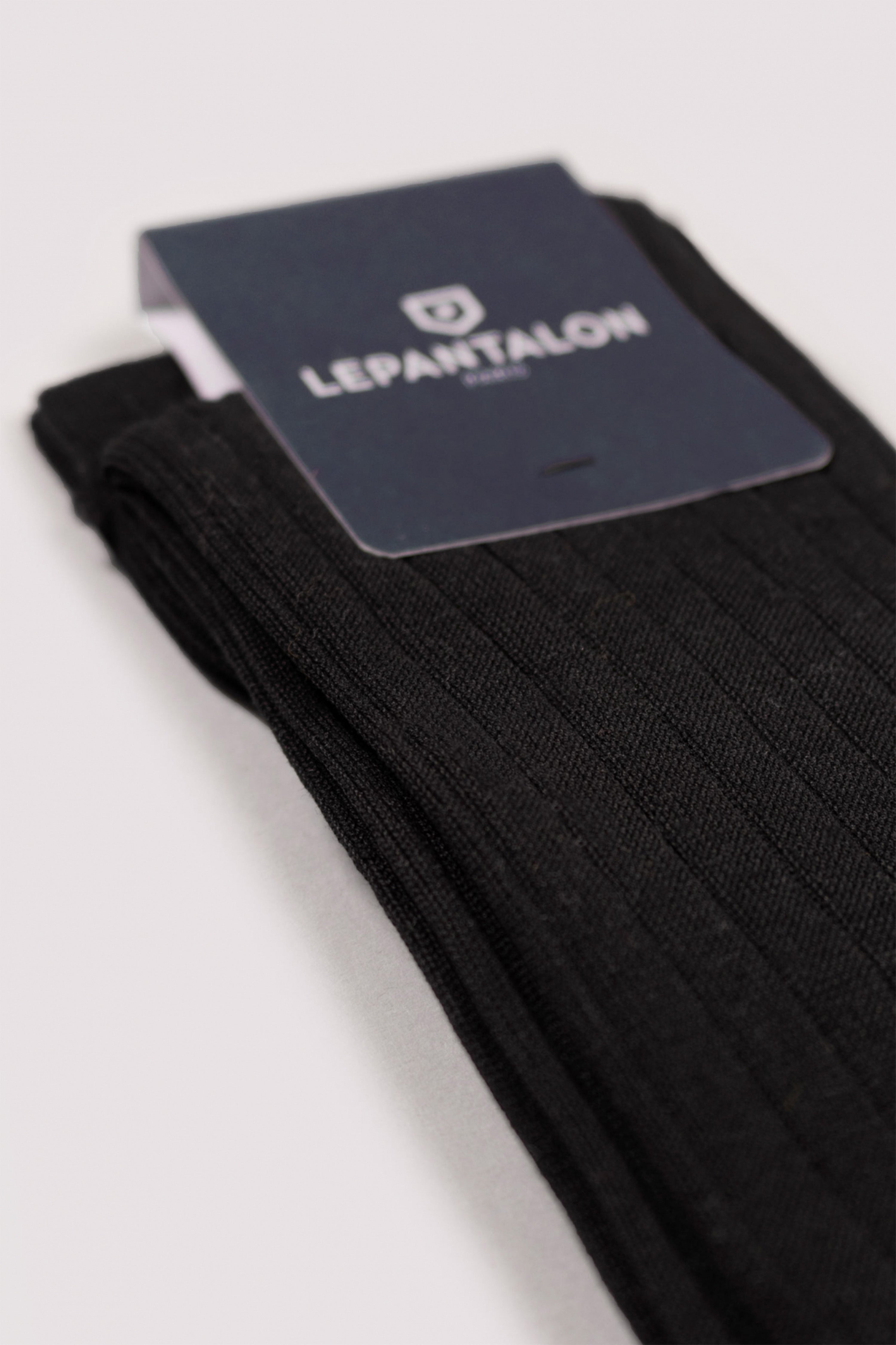 le-pantalon-accessoires-homme-chaussettes-longues-noires image 2