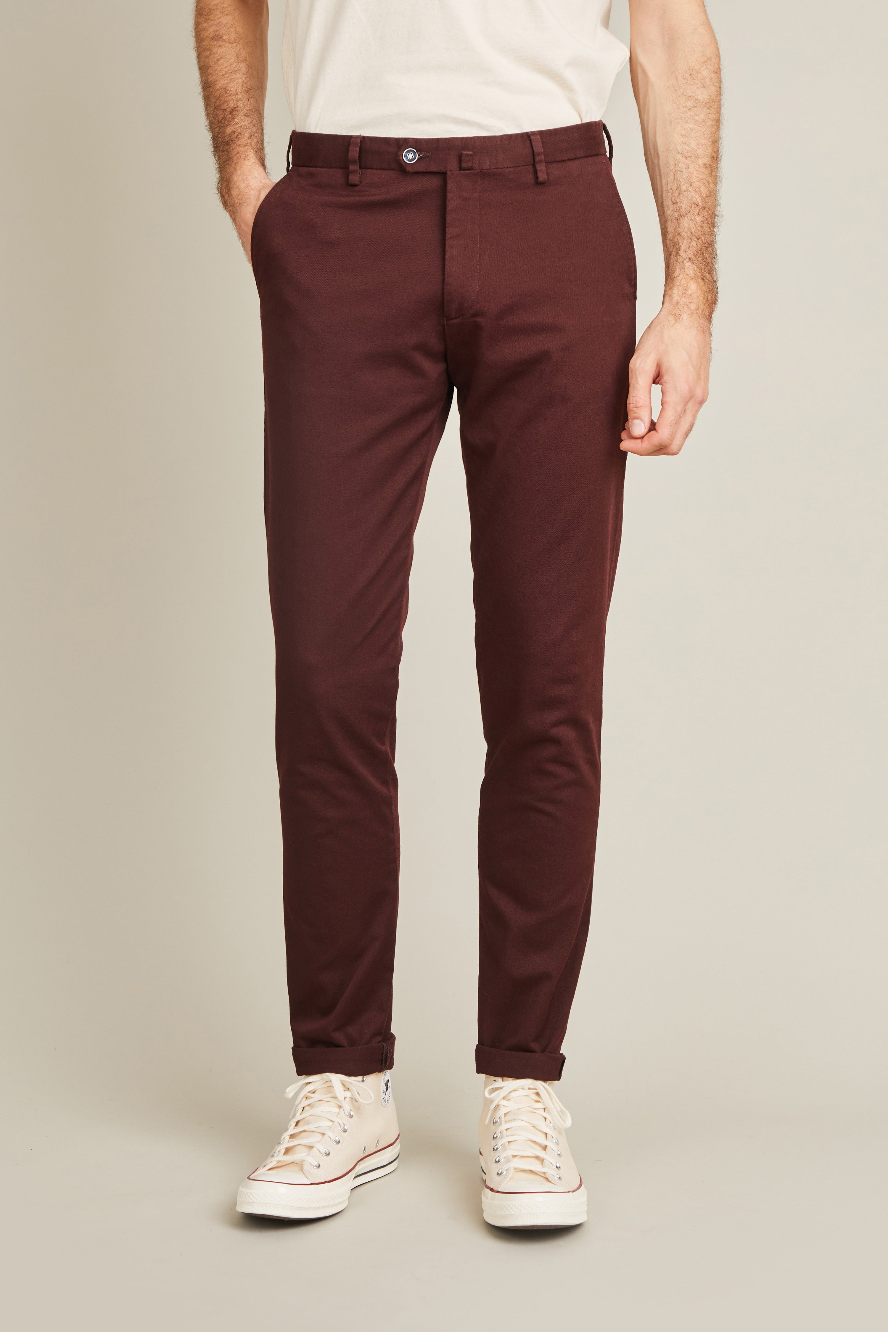 le-pantalon-chinos-homme-classique-lie-de-vin-coton image 1