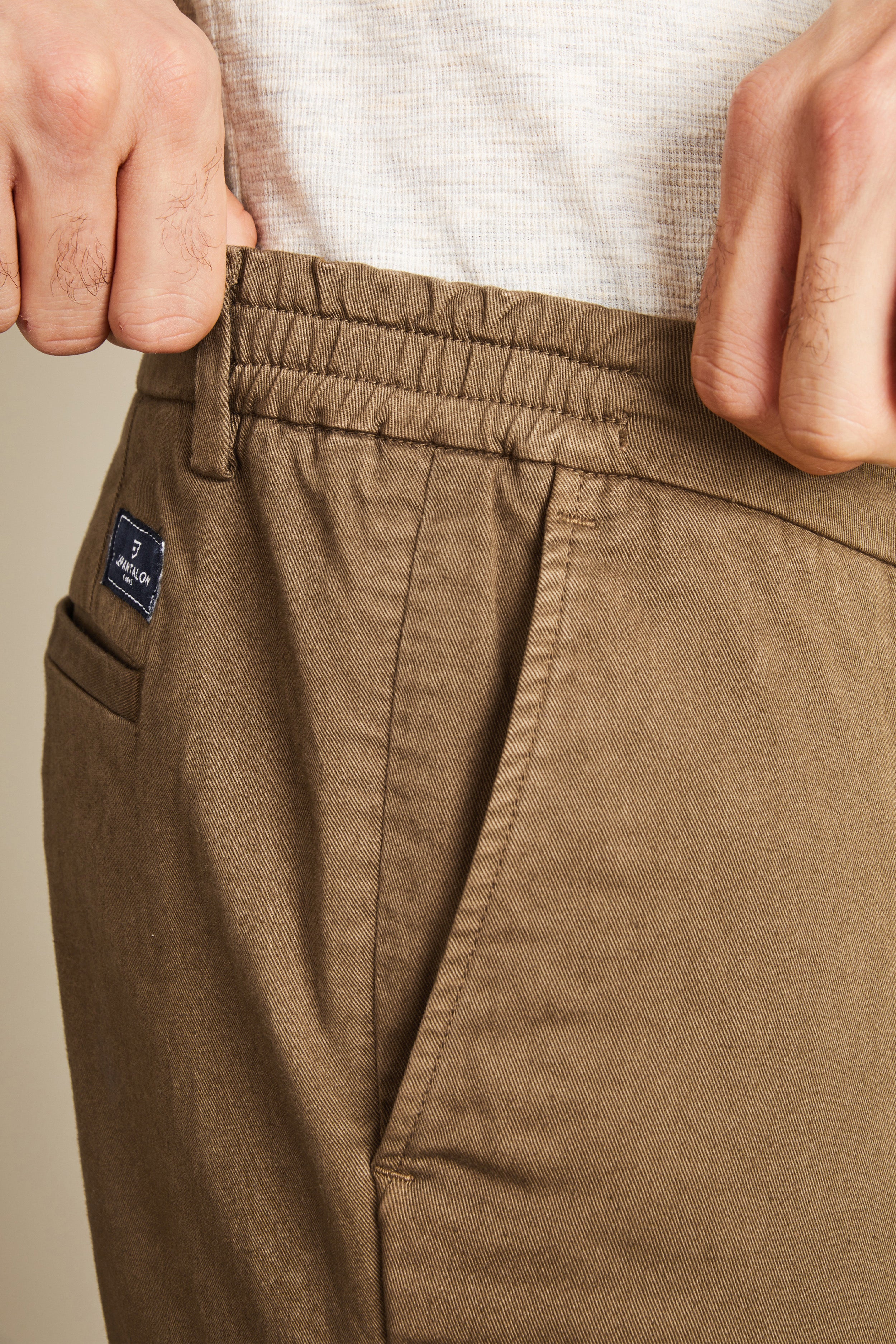 le-pantalon-chino-easy-pantalon-chino-tabac-semi-slim-taille-42 image 2