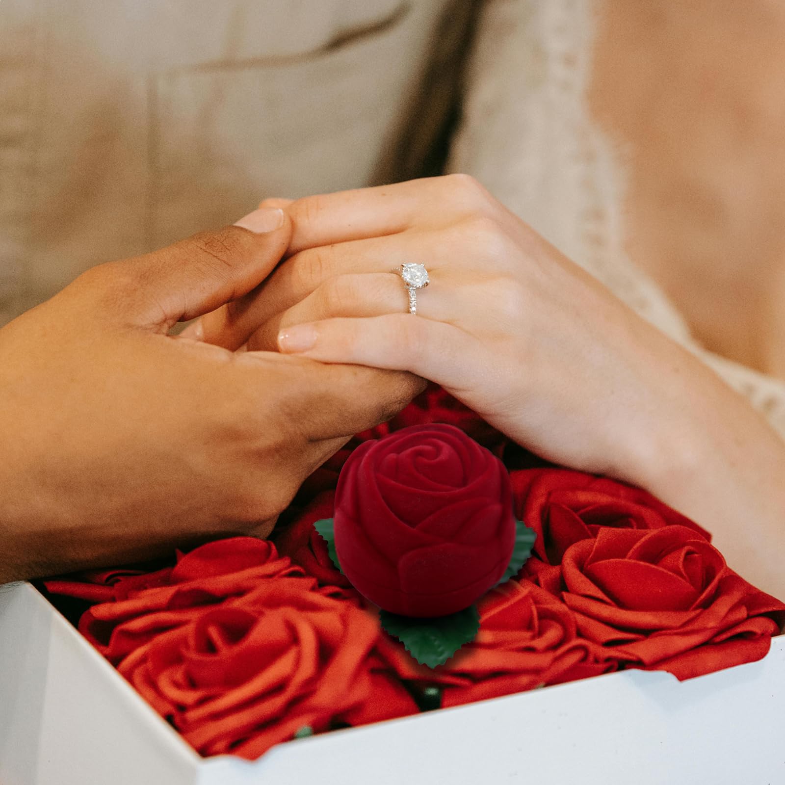 adistylinno-jewelry-box-crin-bague-velours-rose-rouge image 4