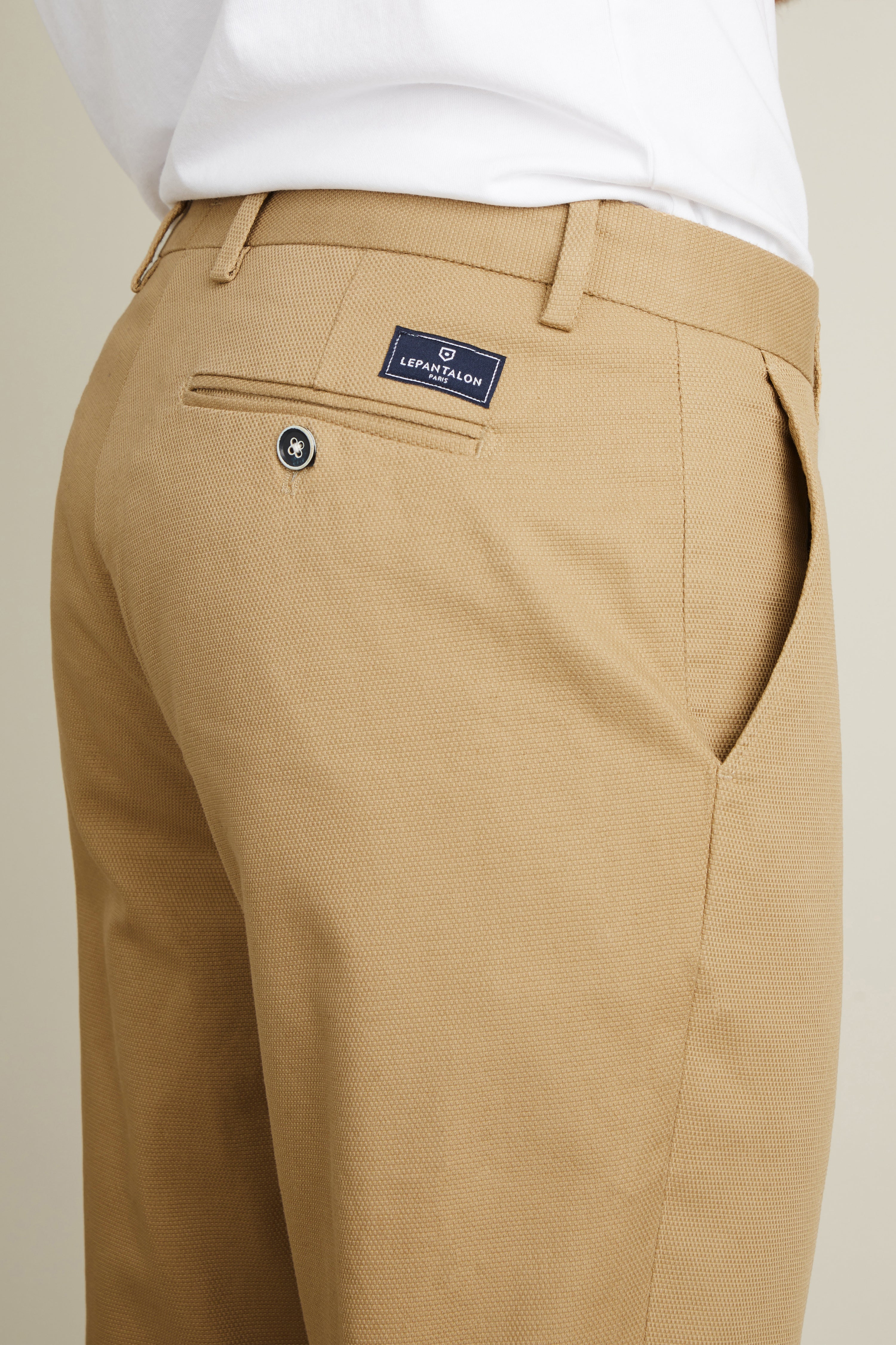 le-pantalon-chinos-homme-chino-textur-beige-pantalon-coton image 3