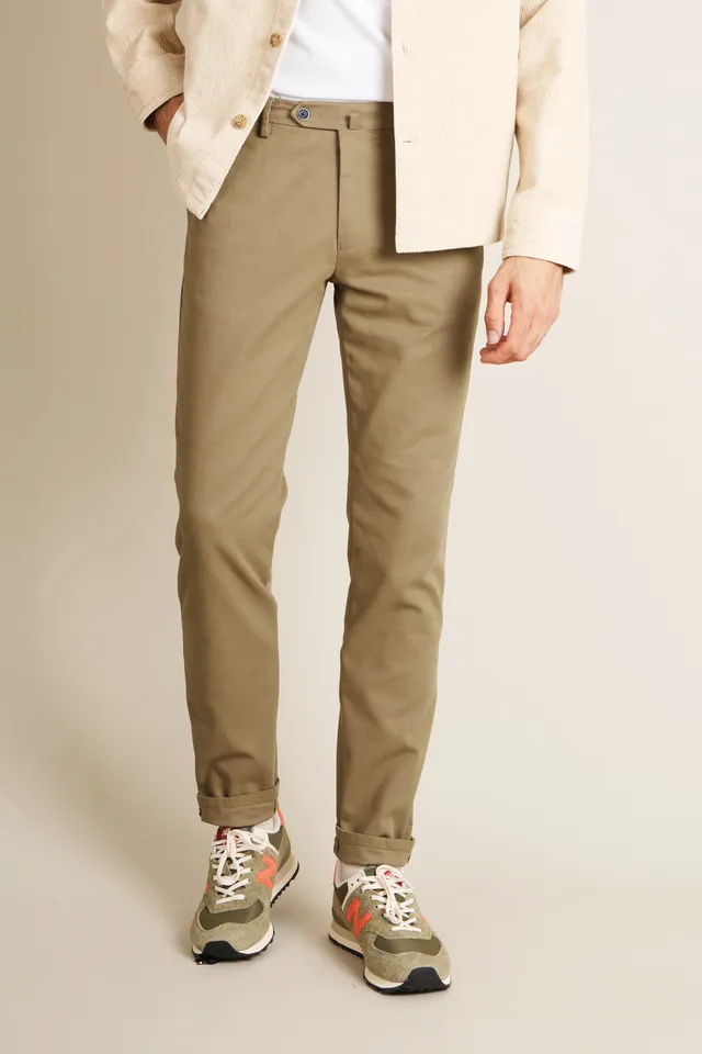 le-pantalon-chinos-homme-textur-beige-fonc-chino-taille-42 image 1