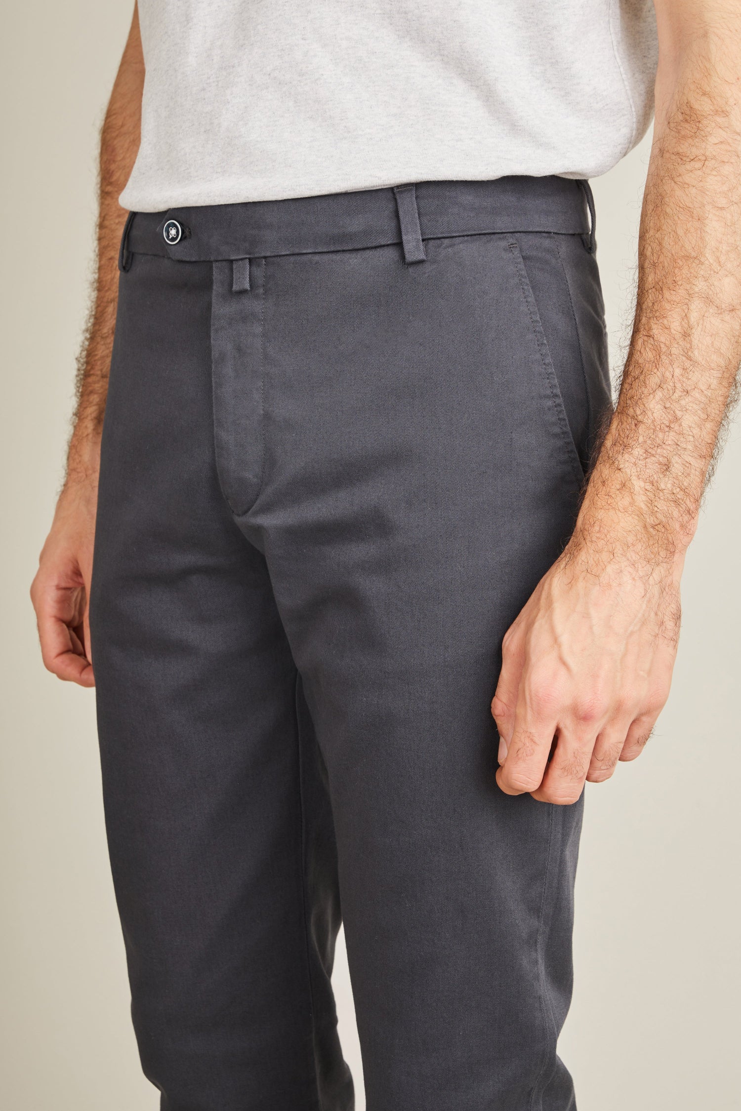 le-pantalon-chinos-homme-chino-gris-anthracite-coton image 3