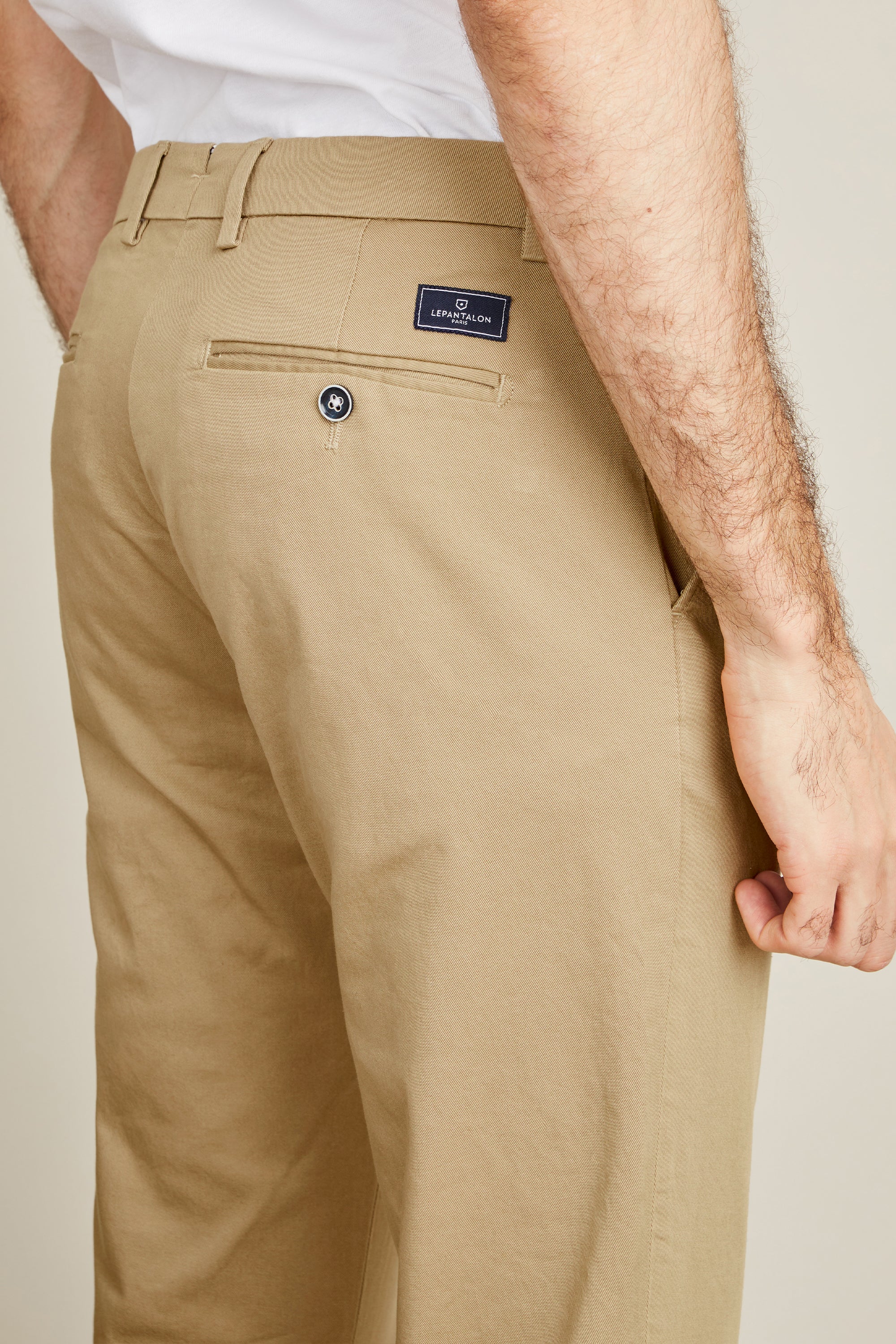 le-pantalon-chinos-homme-chino-beige-coton-semi-slim image 7