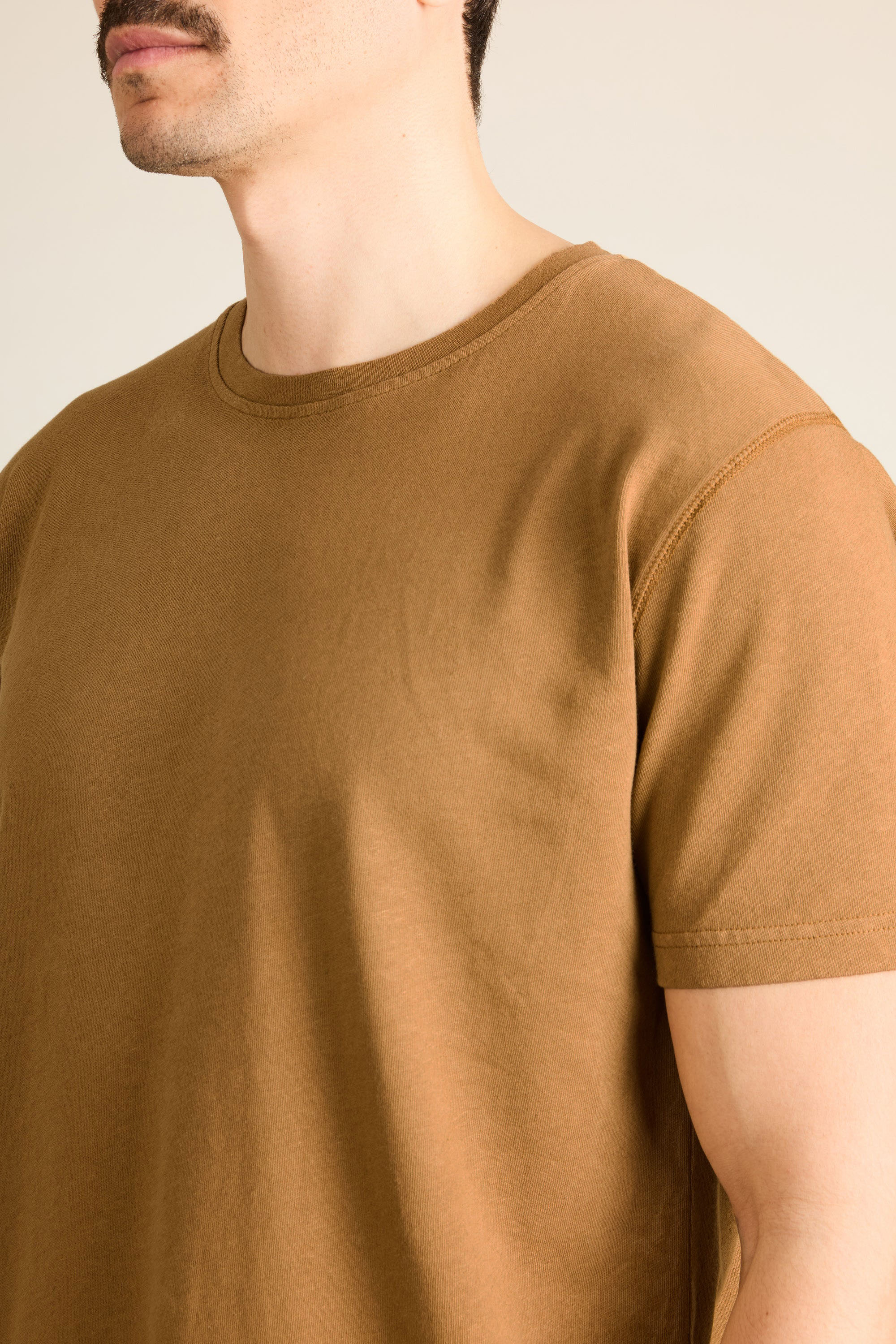 le-pantalon-tee-shirt-coton-lin-caramel-t-shirt-col-rond image 4