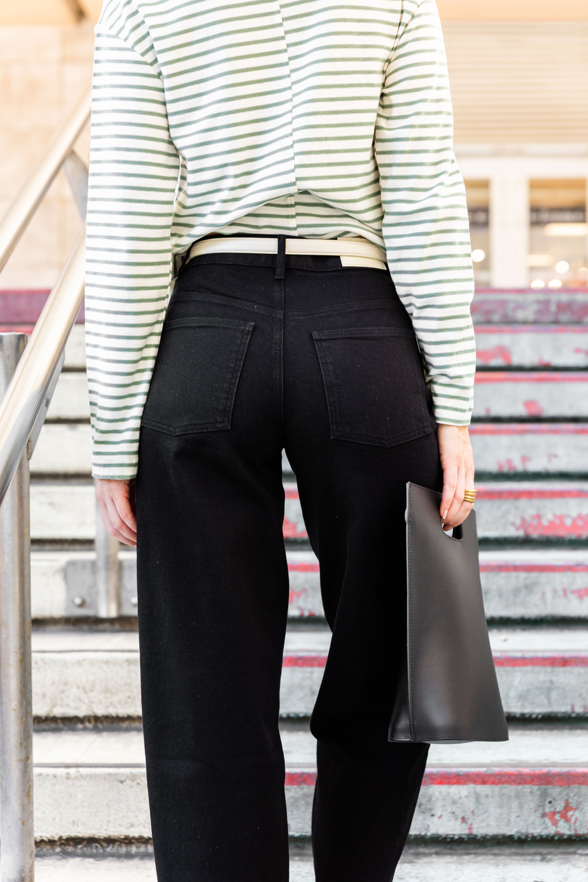 le-pantalon-jeans-femme-jean-balloon-noir-jean-taille-38-coton image 8