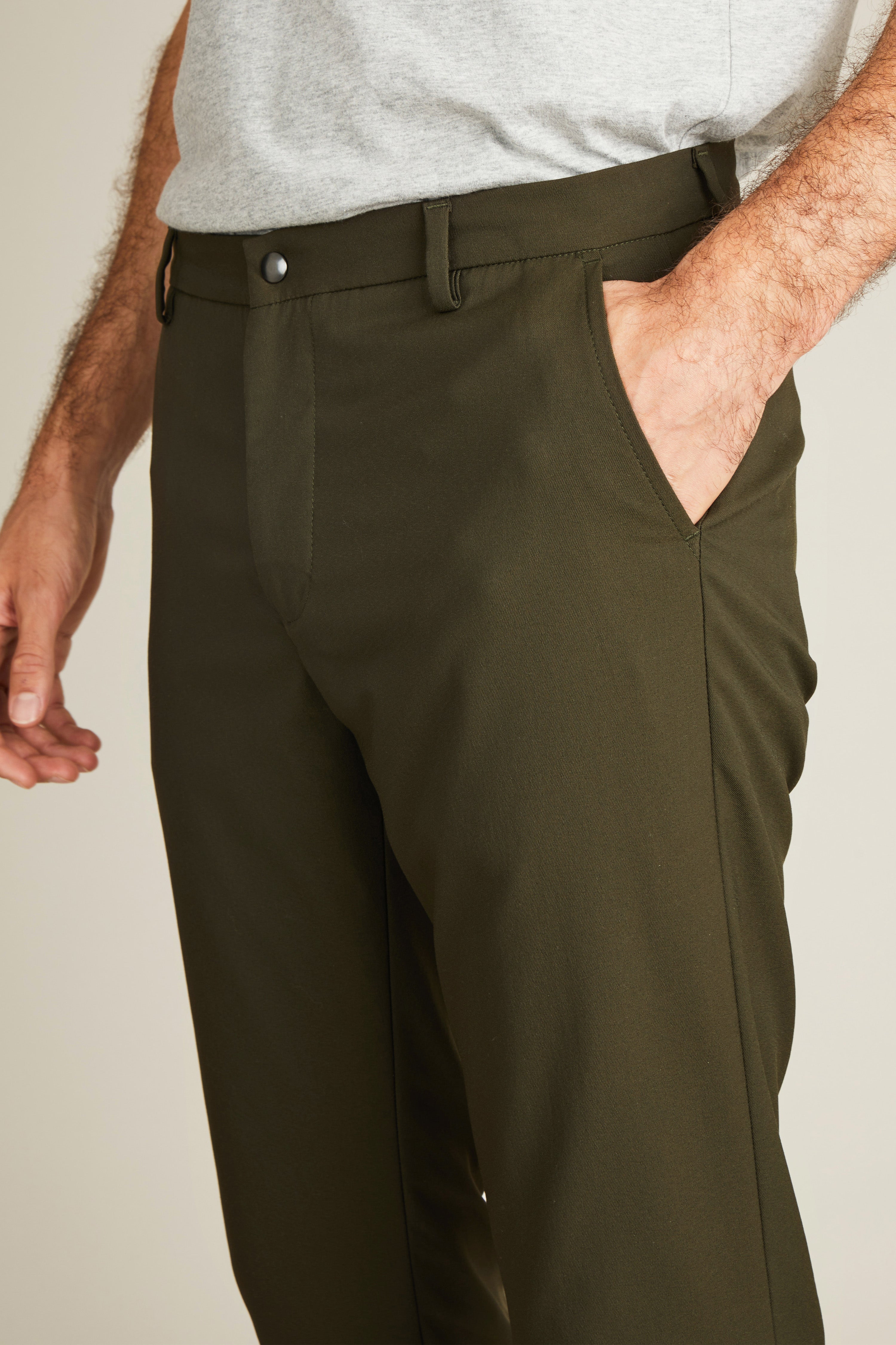 le-pantalon-chinos-homme-chino-technique-kaki-stretch image 3