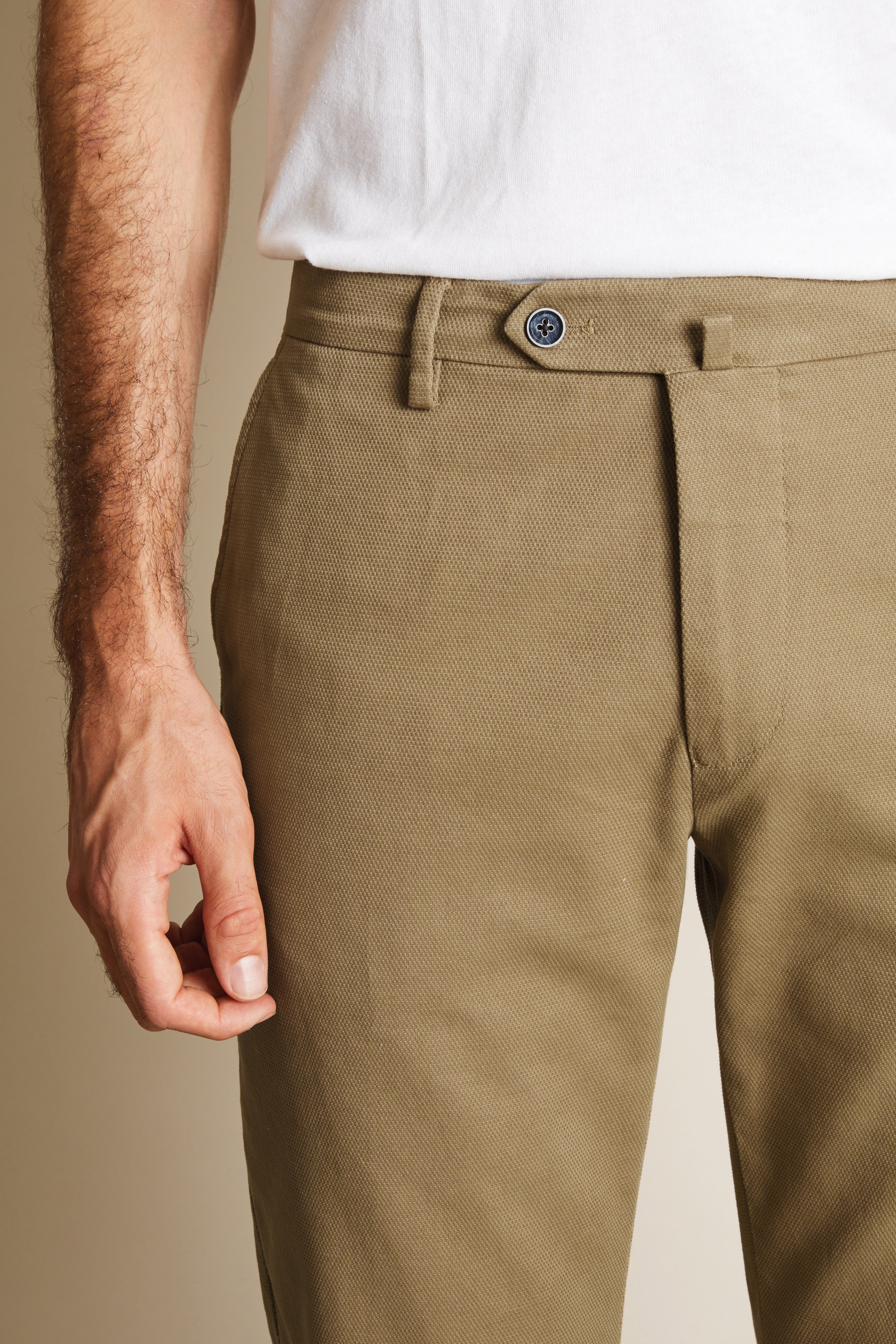 le-pantalon-chinos-homme-textur-beige-fonc-chino-taille-42 image 3