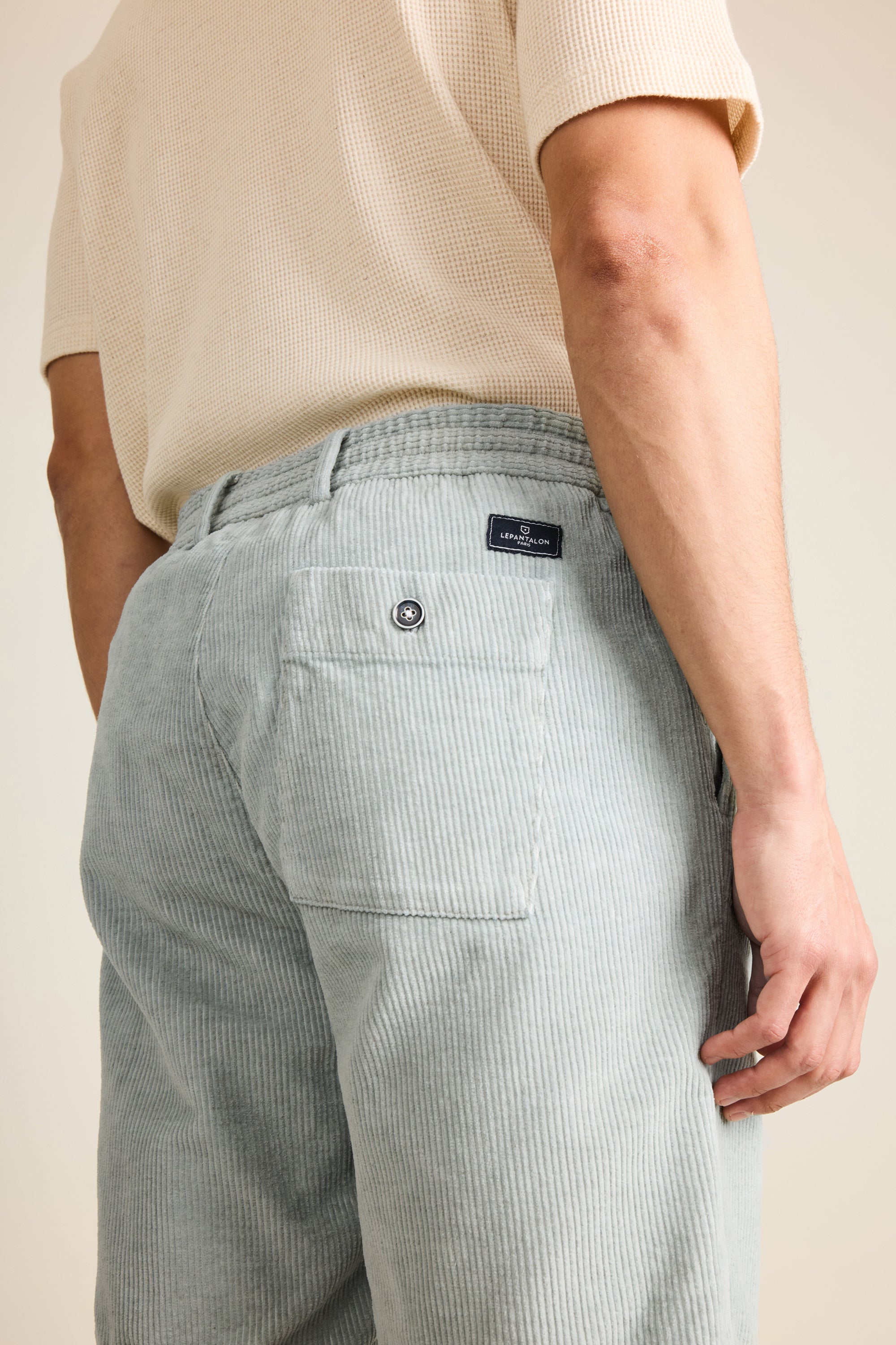 le-pantalon-bermuda-velours-bleu-clair-short-coton-lin image 8