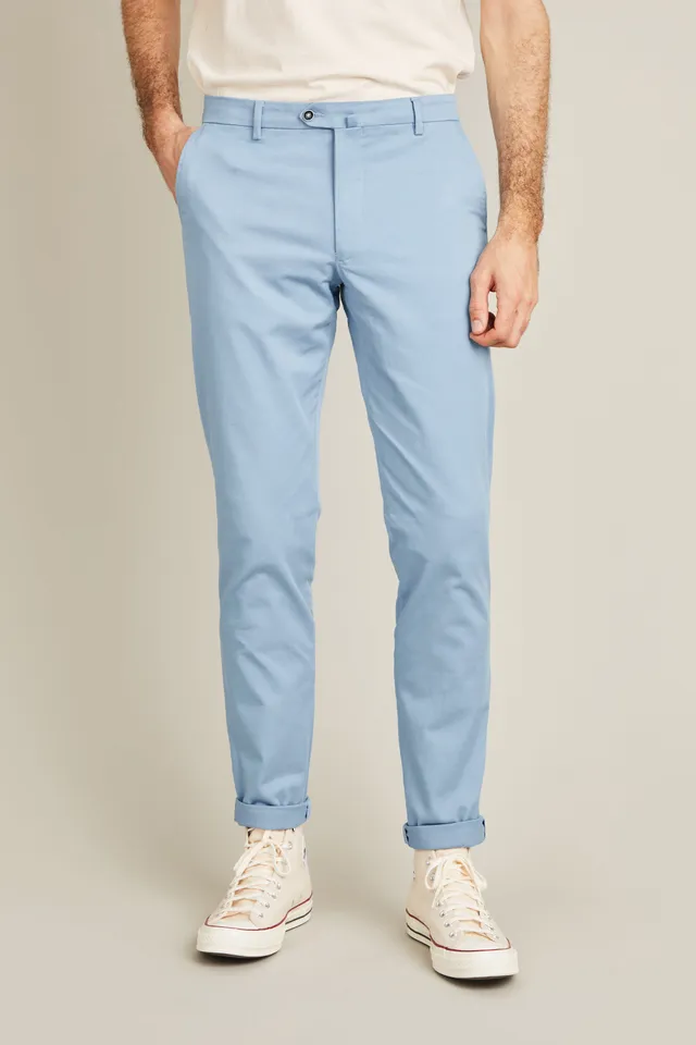 le-pantalon-chino-bleu-ciel-pantalon-coton-semi-slim image 1