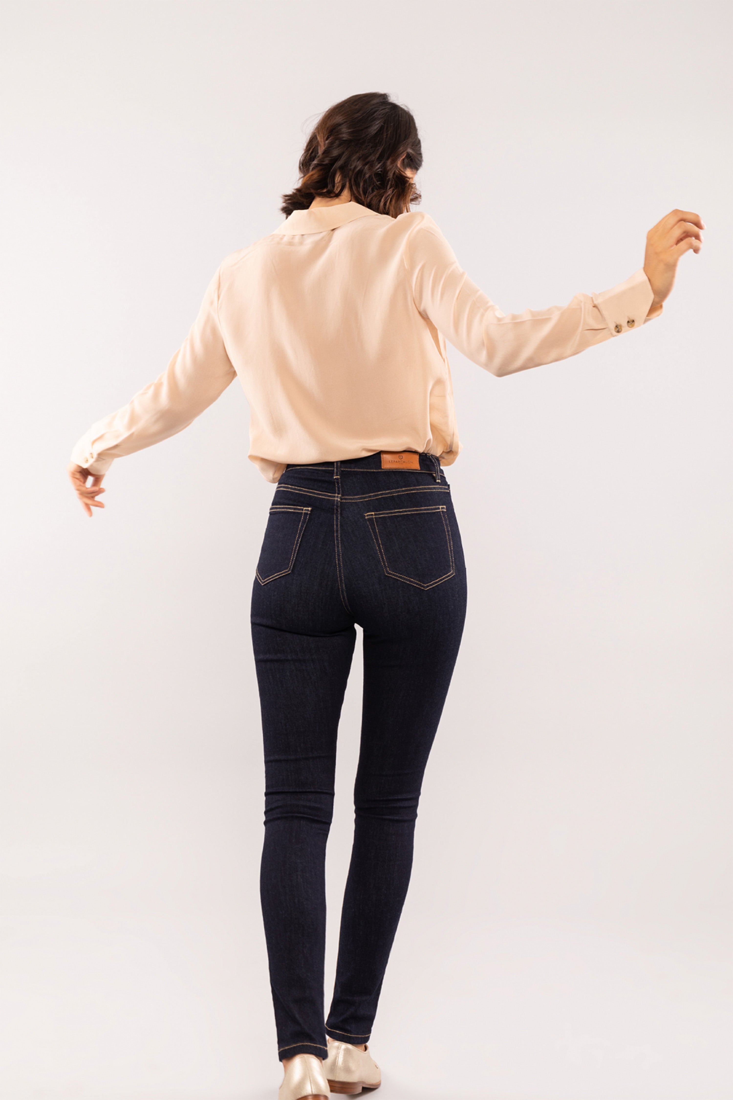le-pantalon-jean-slim-taille-haute-brut-femme-stretch image 3