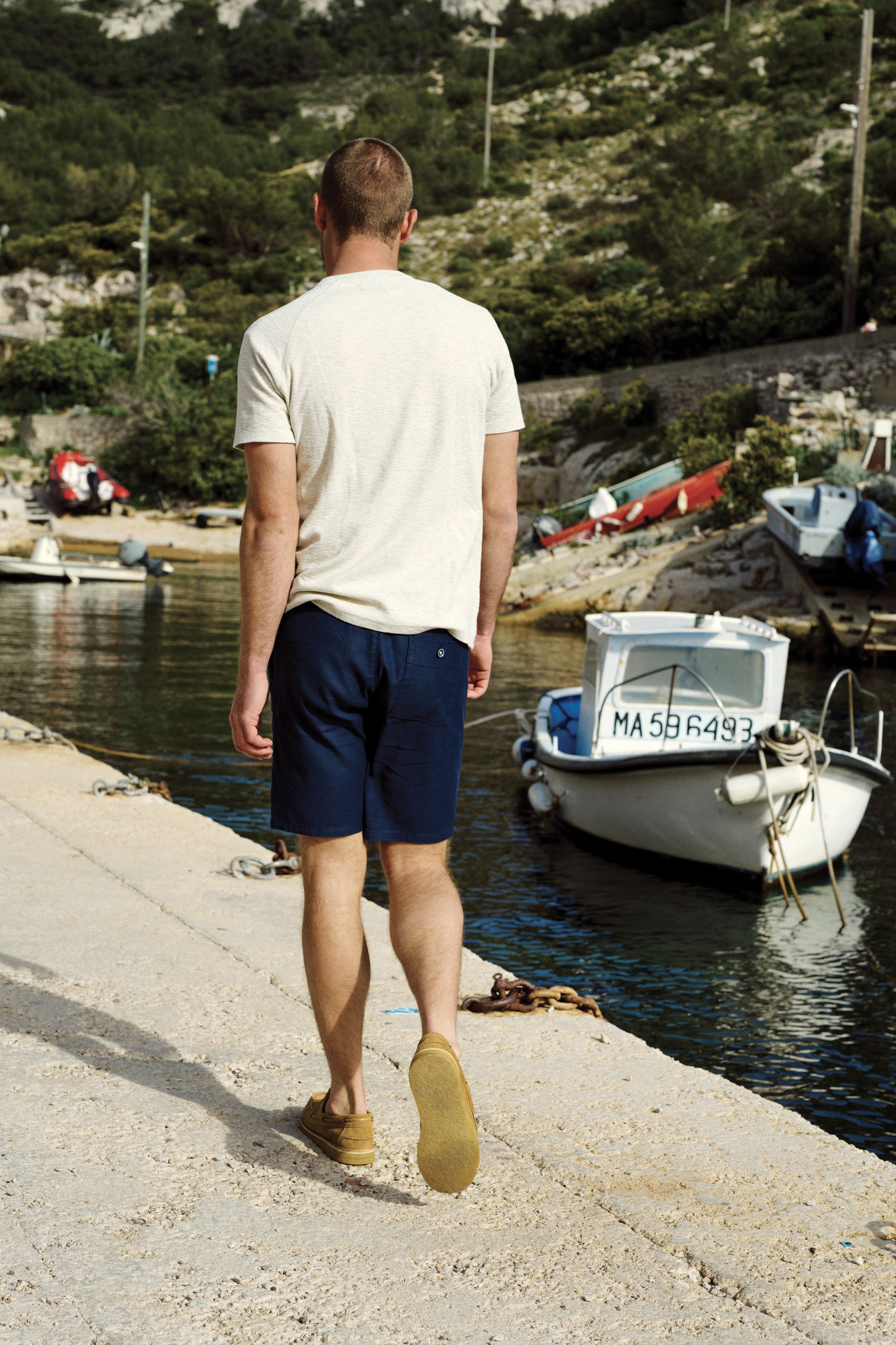 le-pantalon-bermuda-coton-lin-bleu-marine-short-homme-lin image 2
