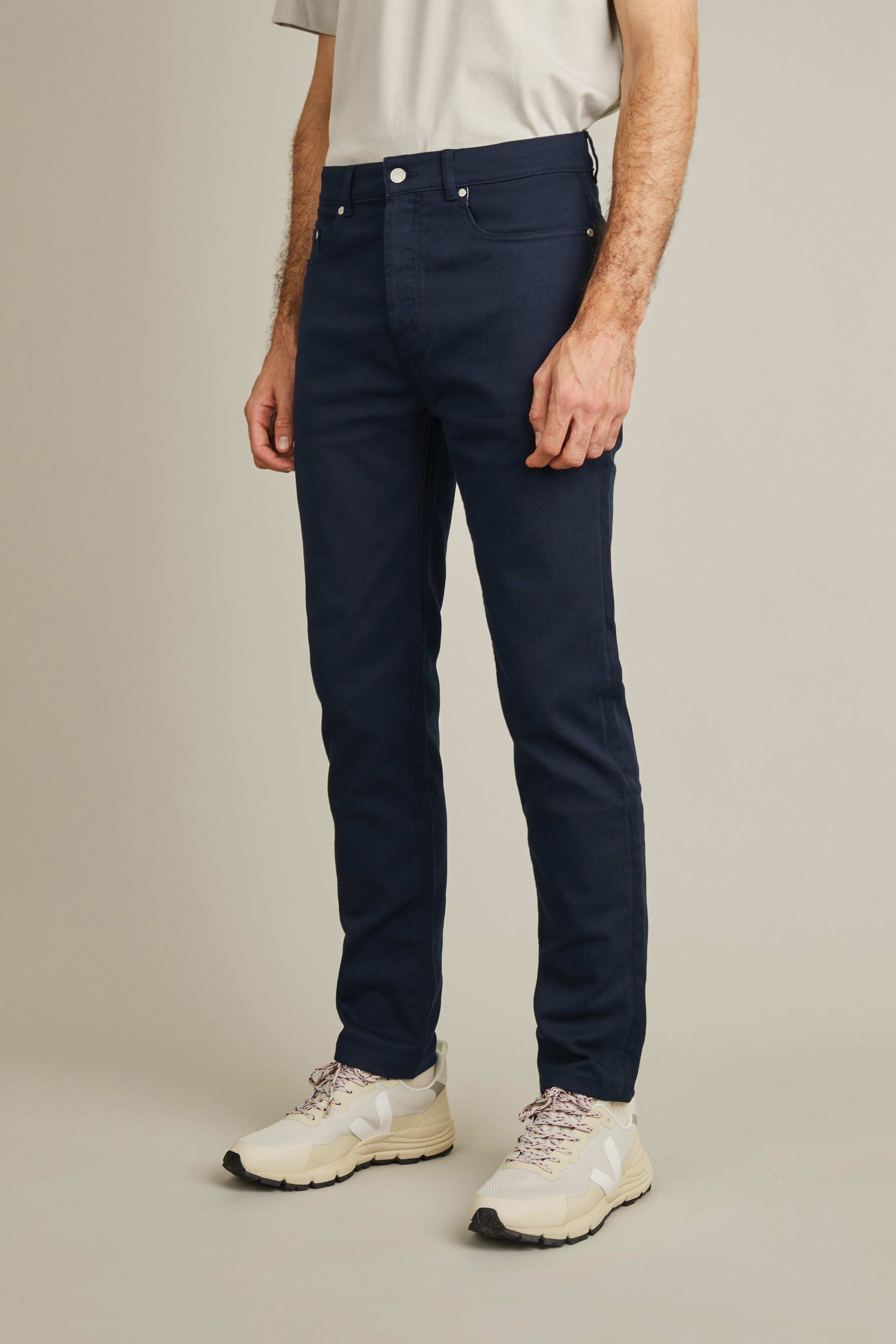 le-pantalon-jeans-homme-bleu-marine-jean-semi-slim-coton image 4