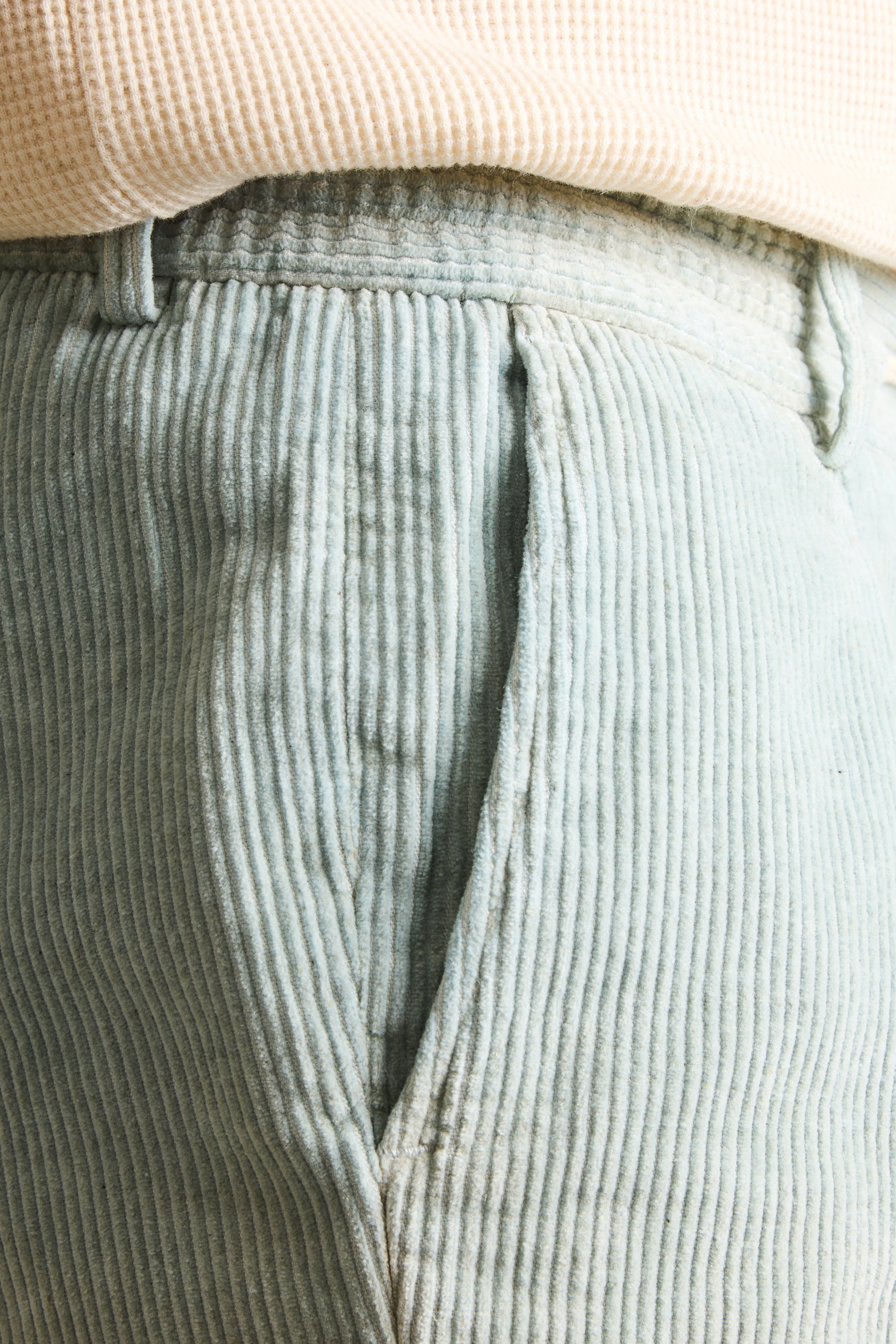 le-pantalon-bermuda-velours-bleu-clair-short-coton-lin image 7