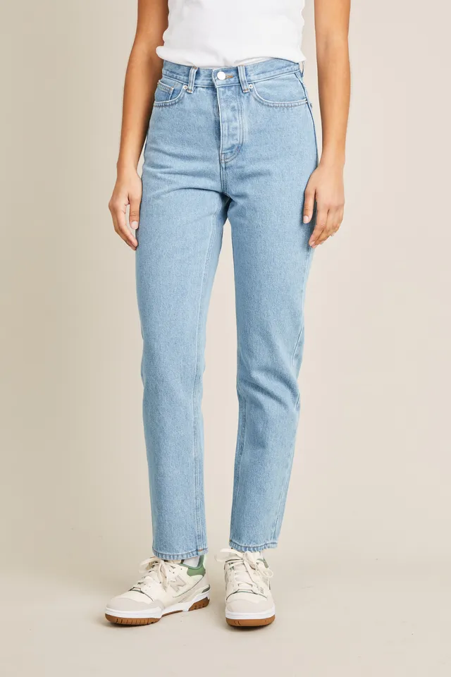 le-pantalon-jean-droit-bleached-v1-jean-homme-42 image 1