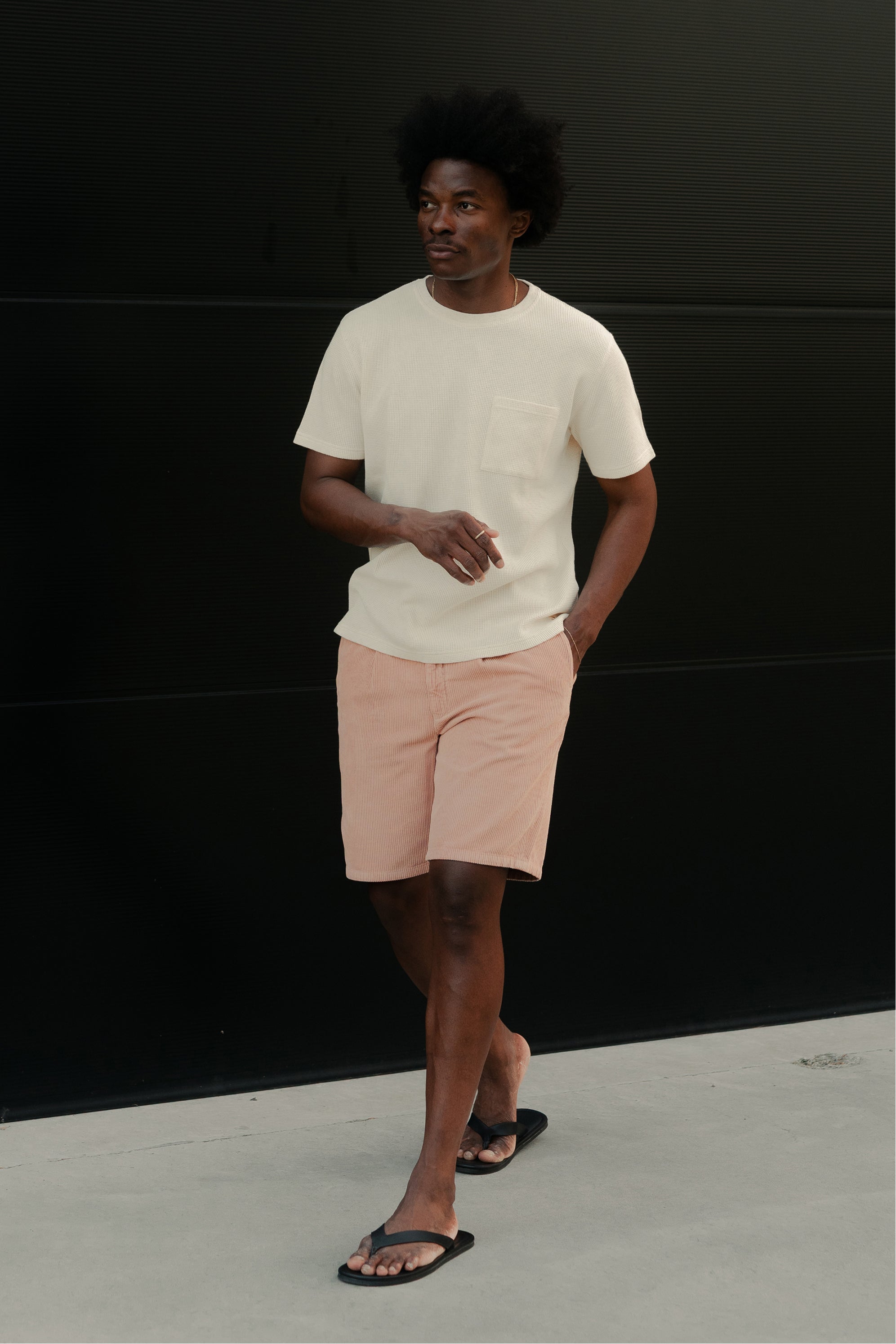 le-pantalon-bermuda-velours-vieux-rose-short-coton-lin image 7