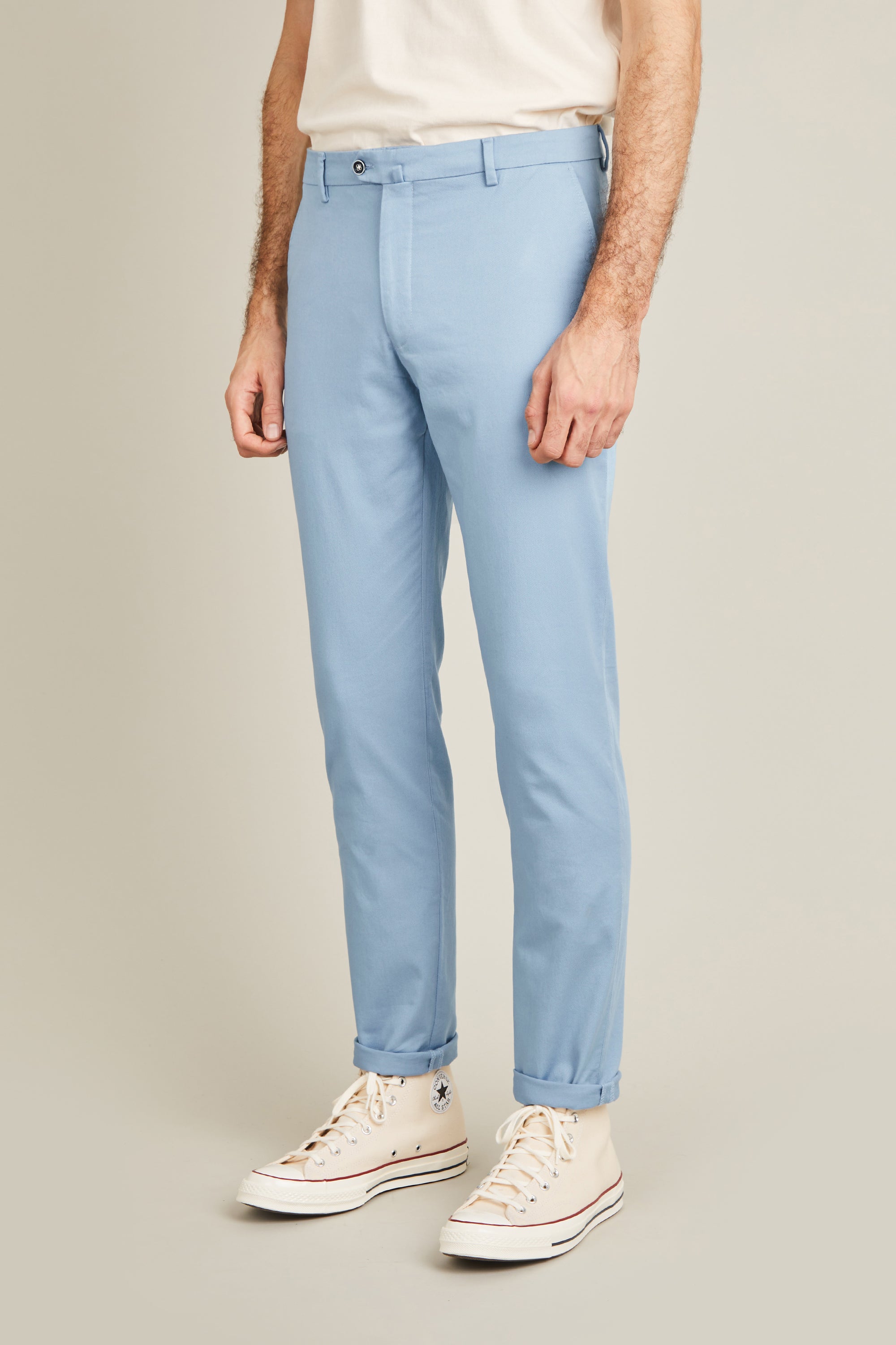 le-pantalon-chino-bleu-ciel-pantalon-coton-semi-slim image 5