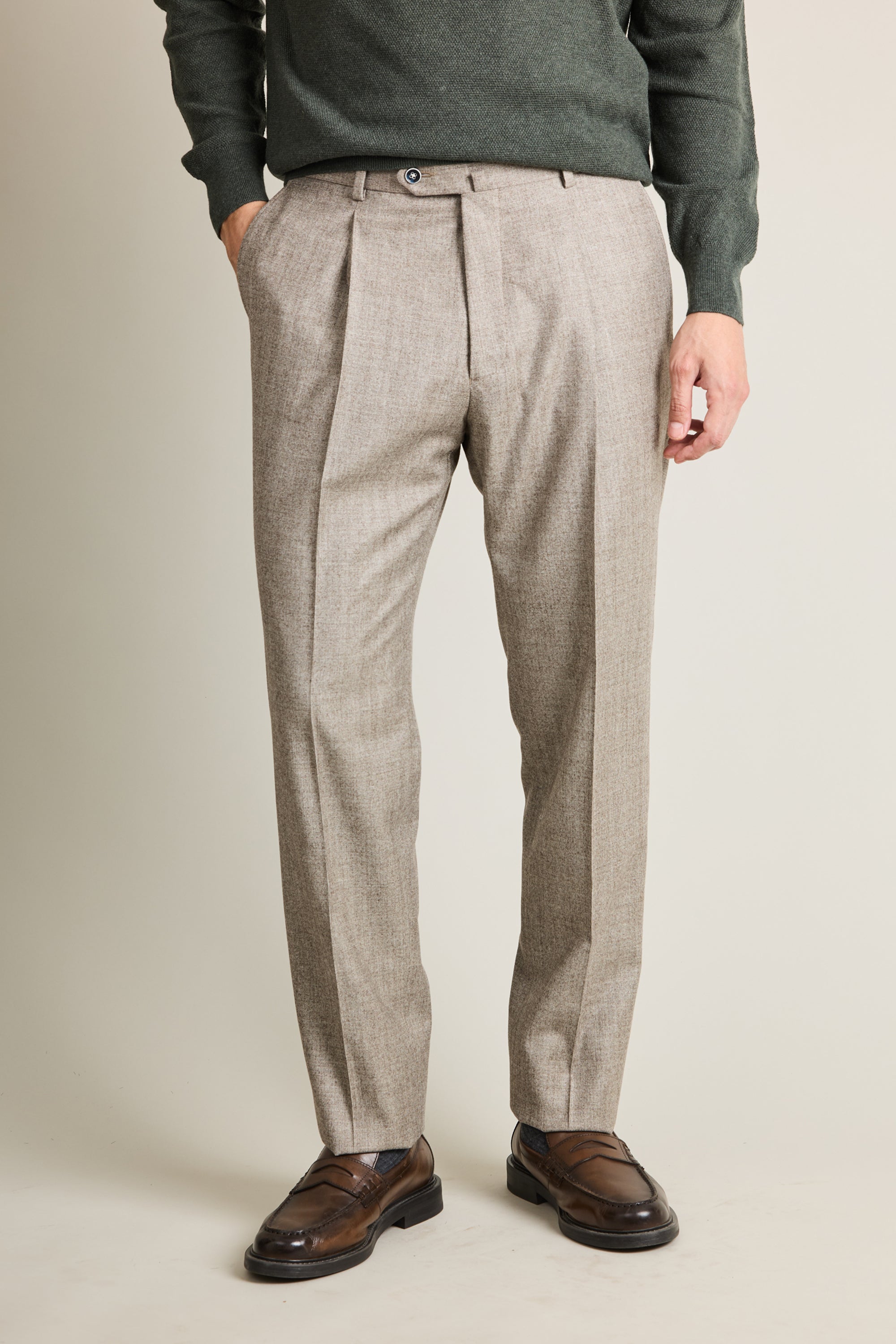 le-pantalon-flanelle-homme-pantalon-greige-laine-pinces image 1