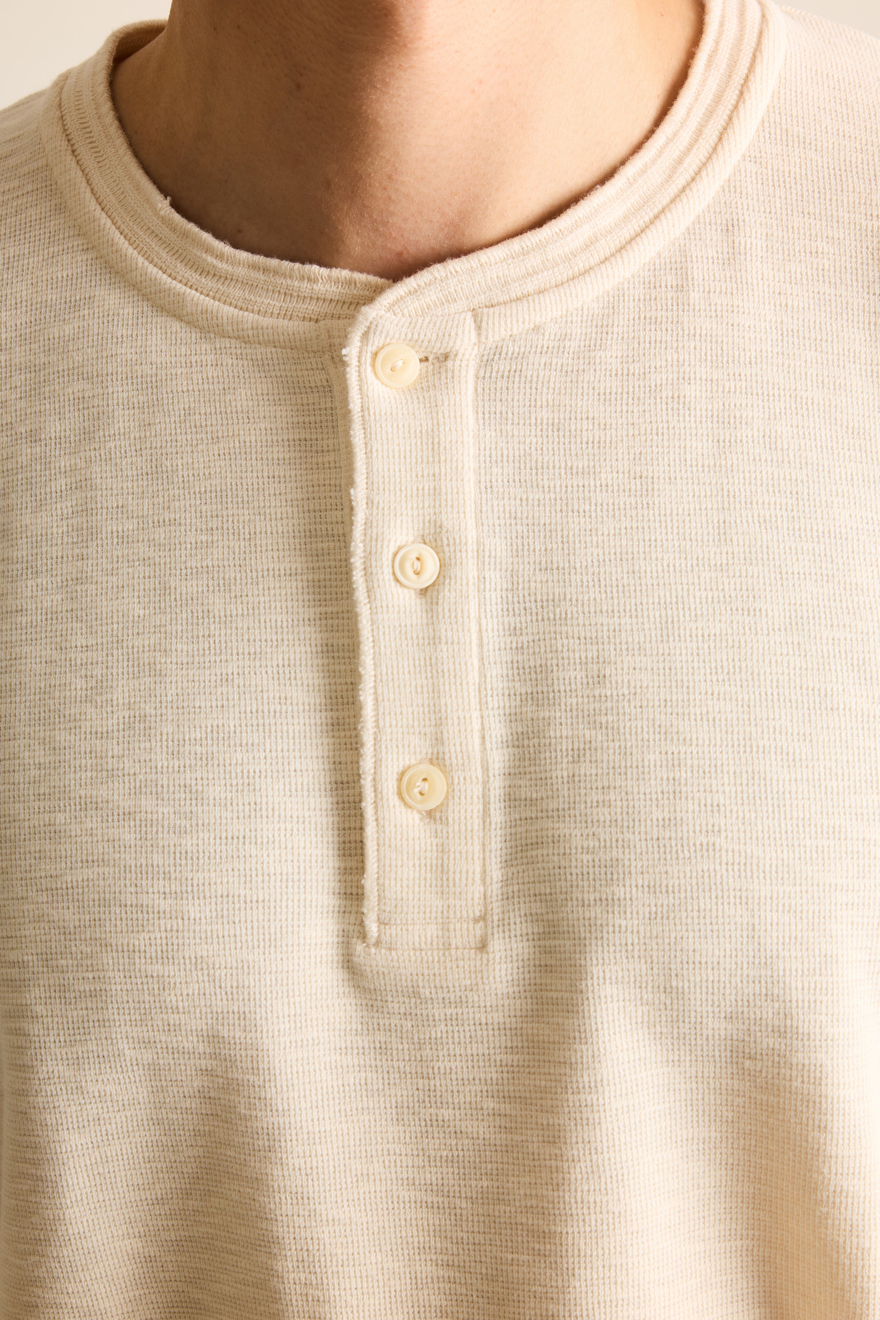 le-pantalon-t-shirts-homme-henley-tee-shirt-cru-coton image 2