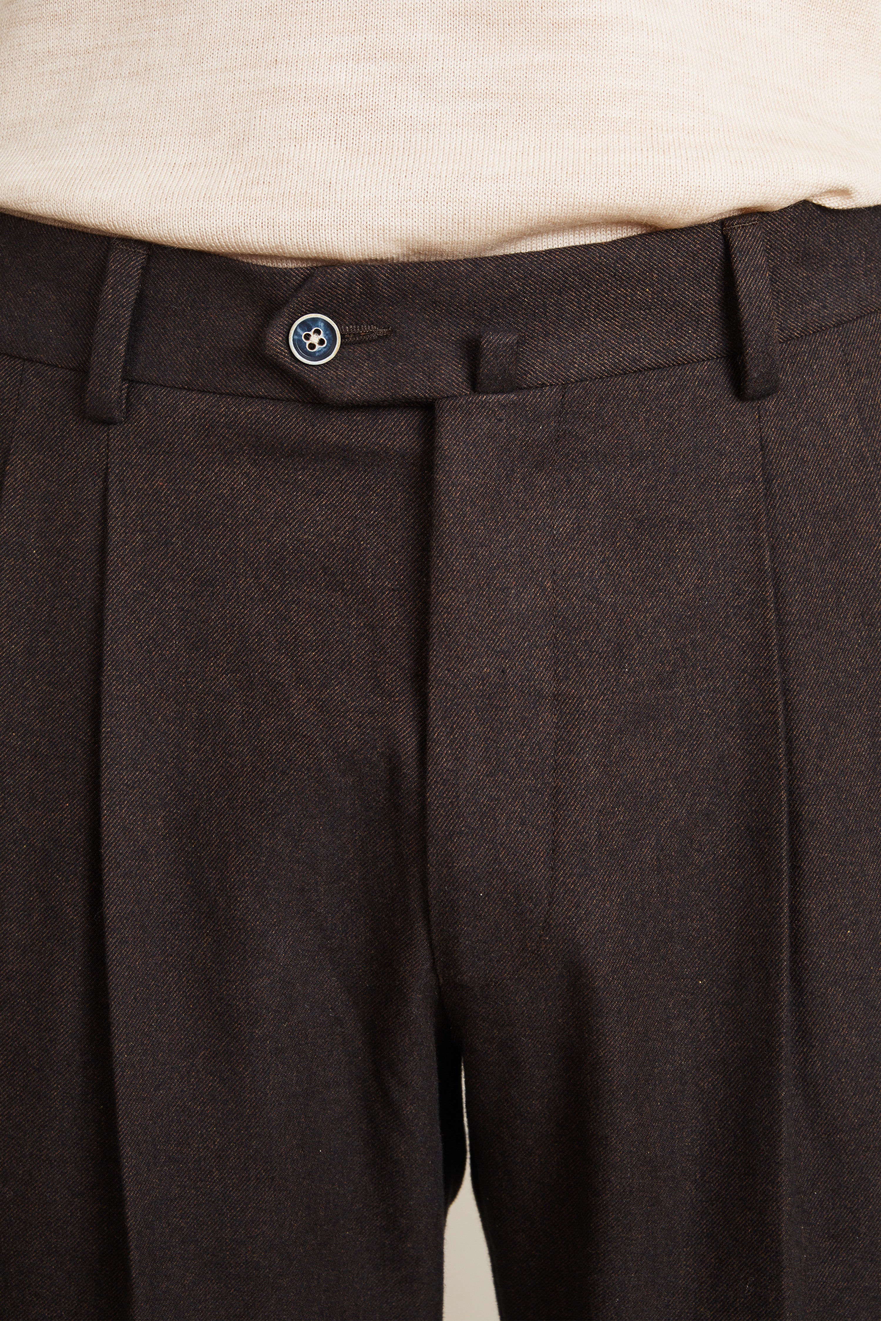 le-pantalon-double-pinces-pantalon-flanelle-marron image 3