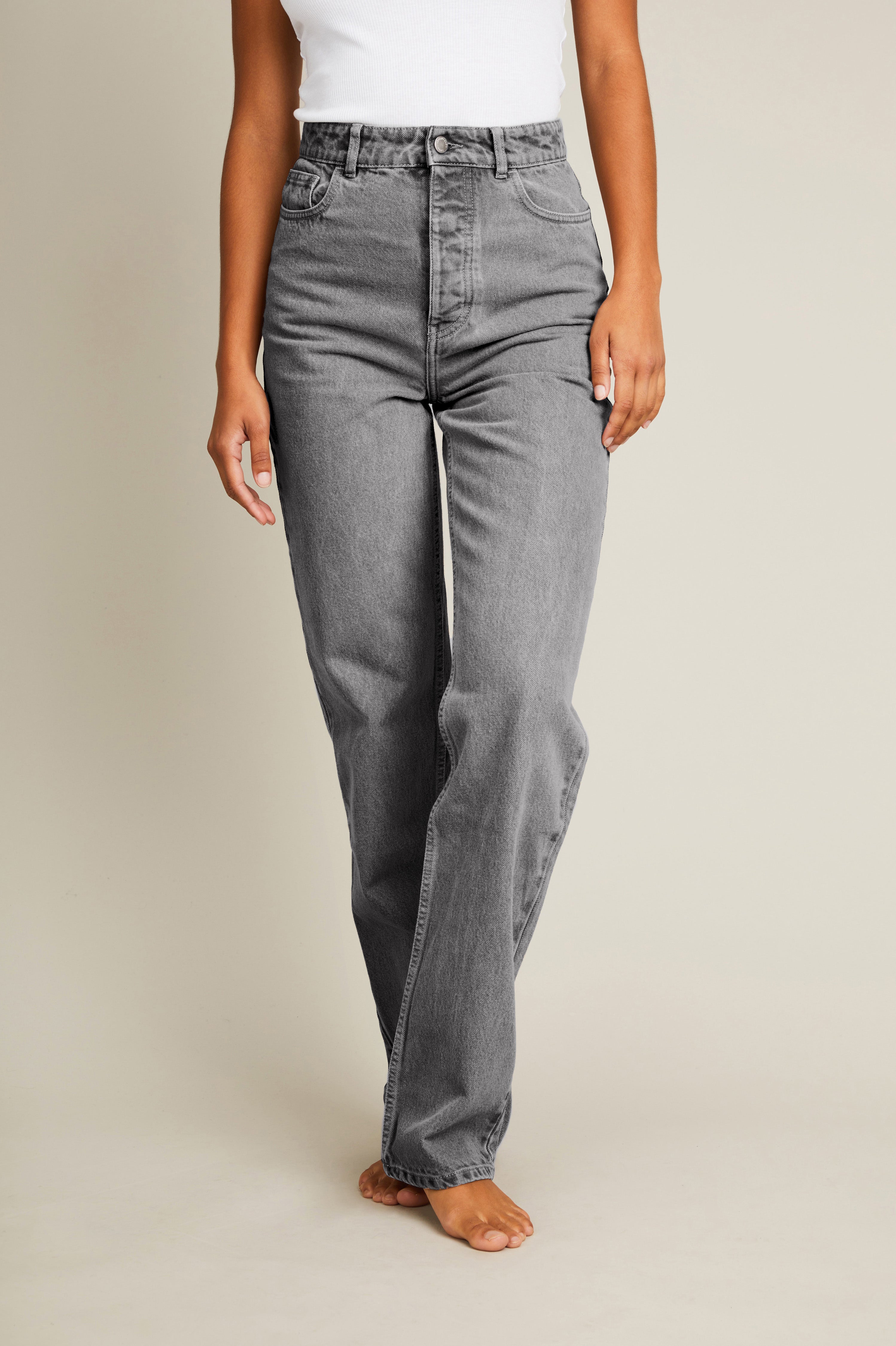 le-pantalon-jean-regular-gris-jean-droit-coton image 5