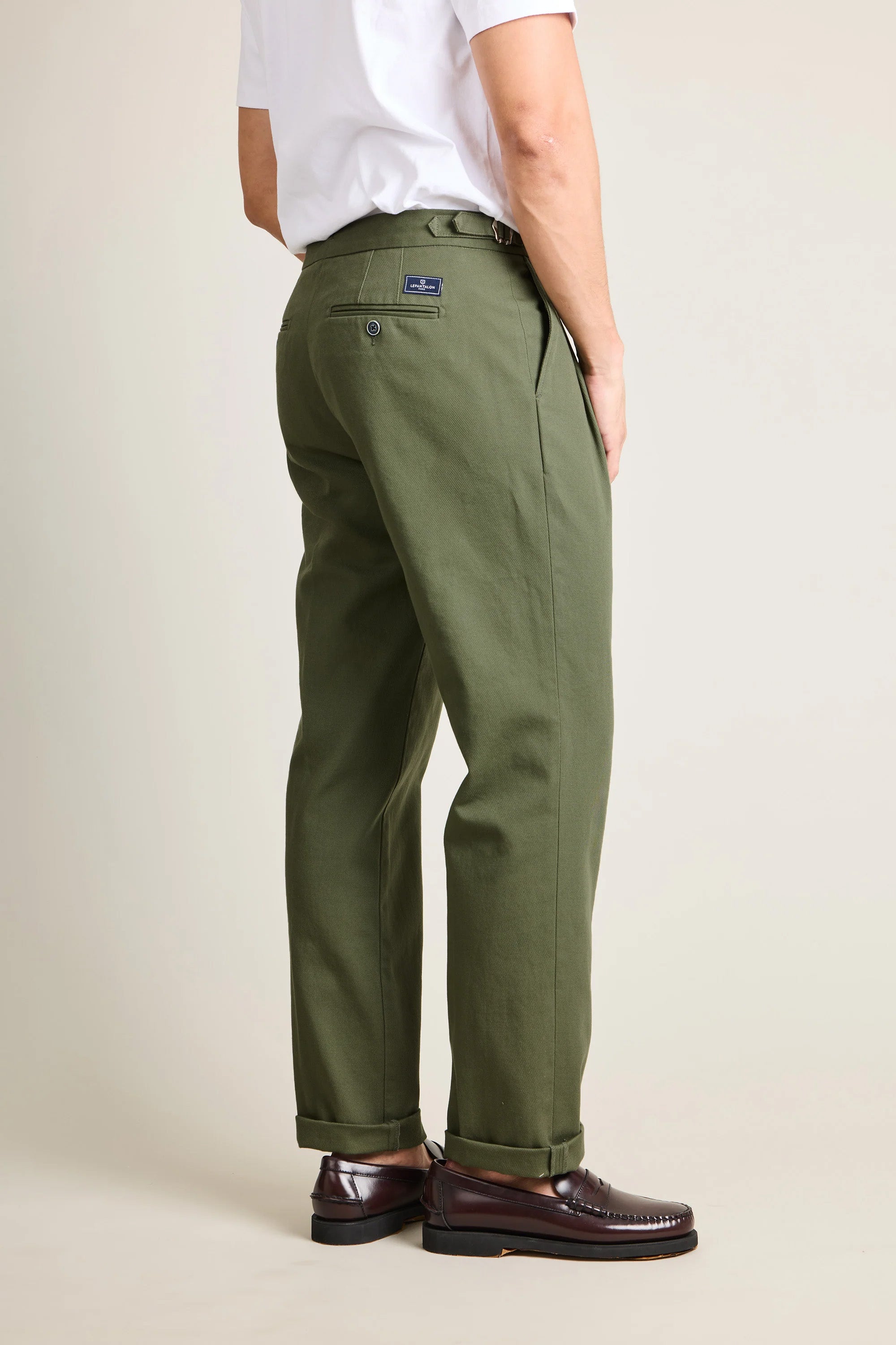 le-pantalon-chinos-homme-double-pinces-pantalon-kaki-coton image 6