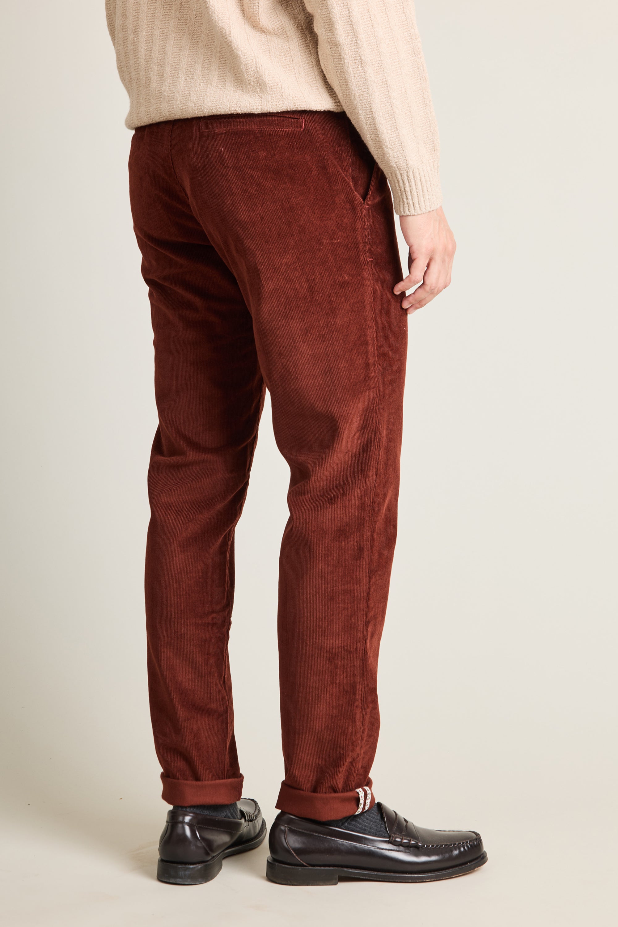le-pantalon-chino-velours-terracotta-semi-slim-hiver image 4