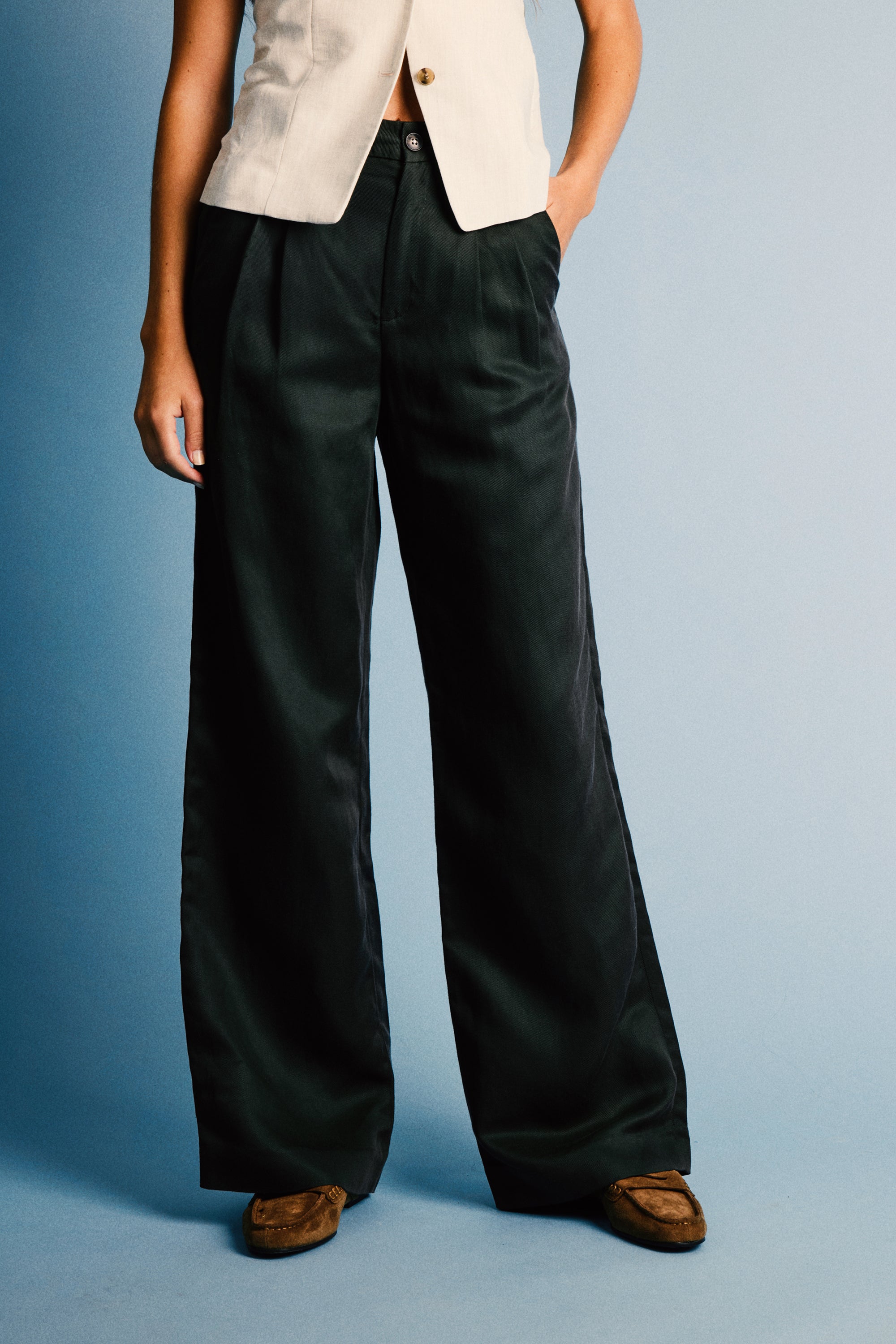 le-pantalon-fm-lpwpl-1-pantalon-femme-vert-pinces-large image 6