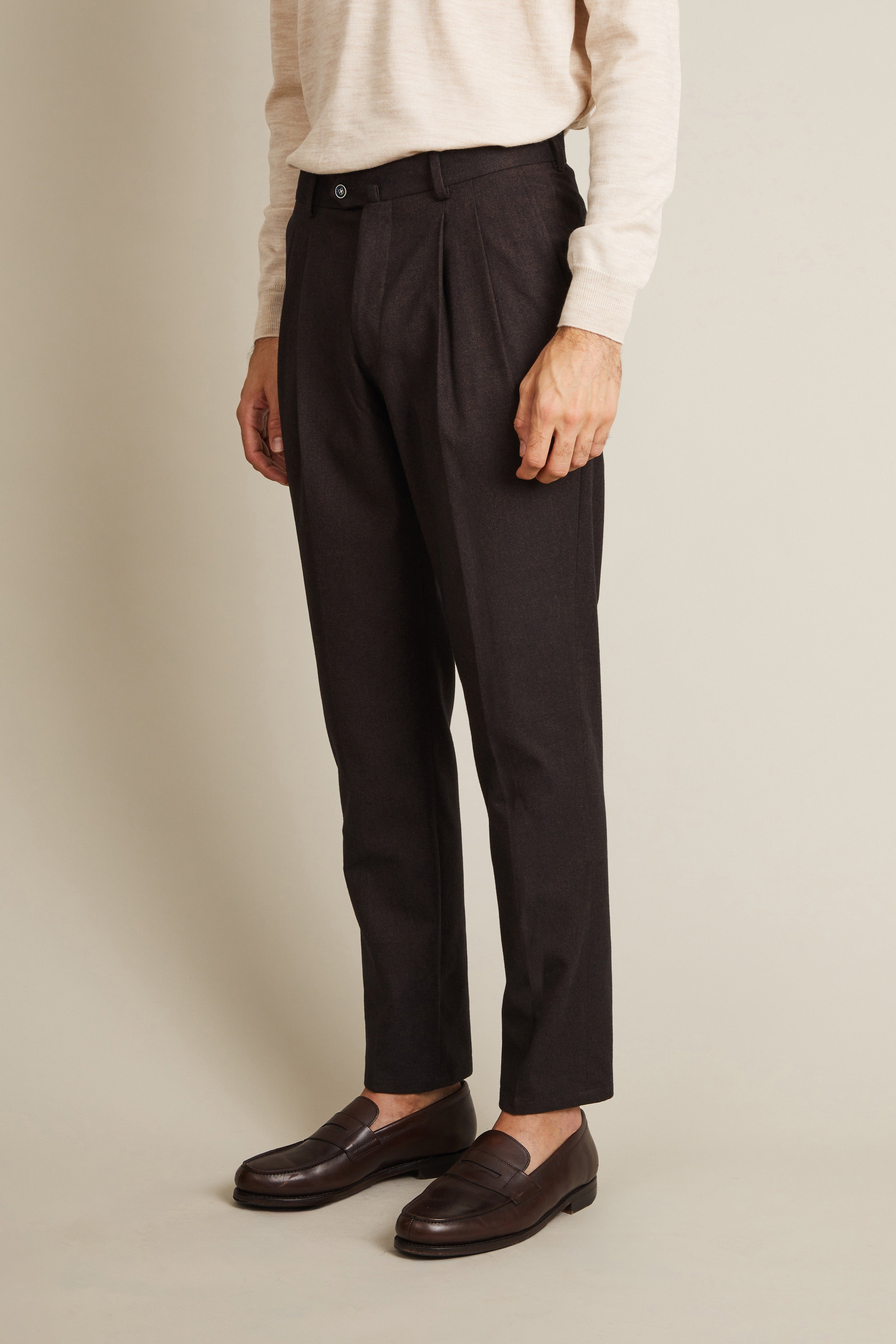 le-pantalon-double-pinces-pantalon-flanelle-marron image 4