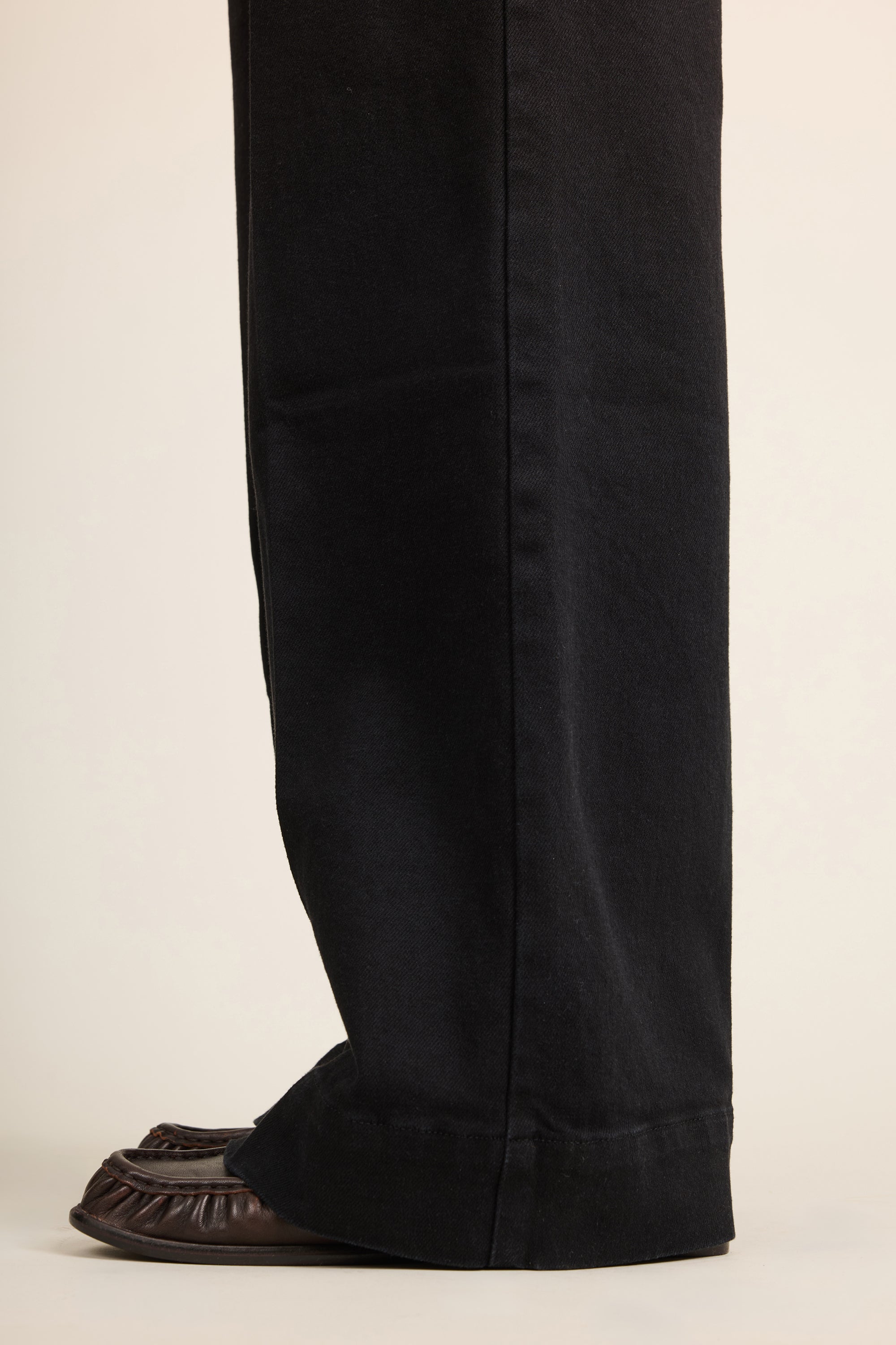 le-pantalon-jean-wideleg-noir-femme-coton-bio image 8