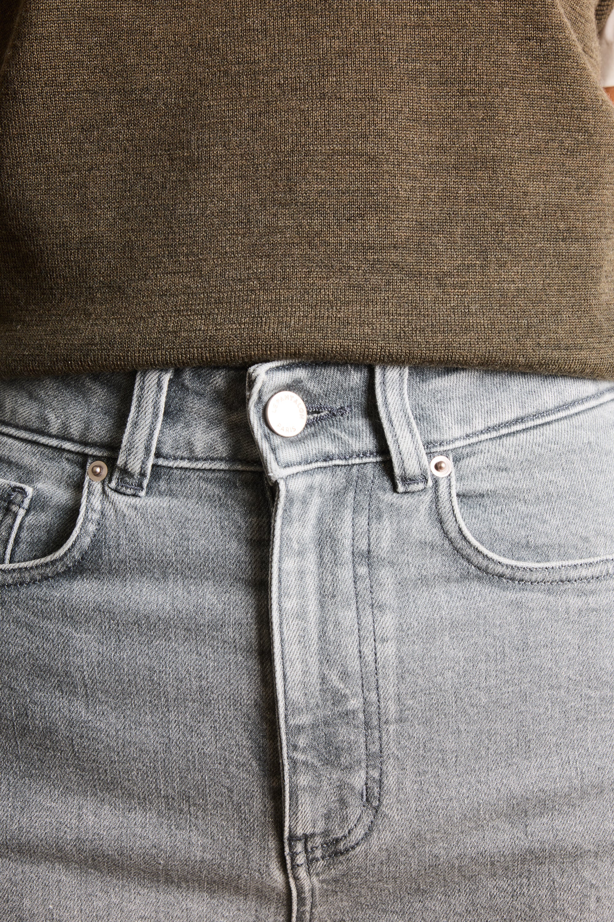le-pantalon-jeans-femme-wideleg-jean-gris-taille-haute image 6