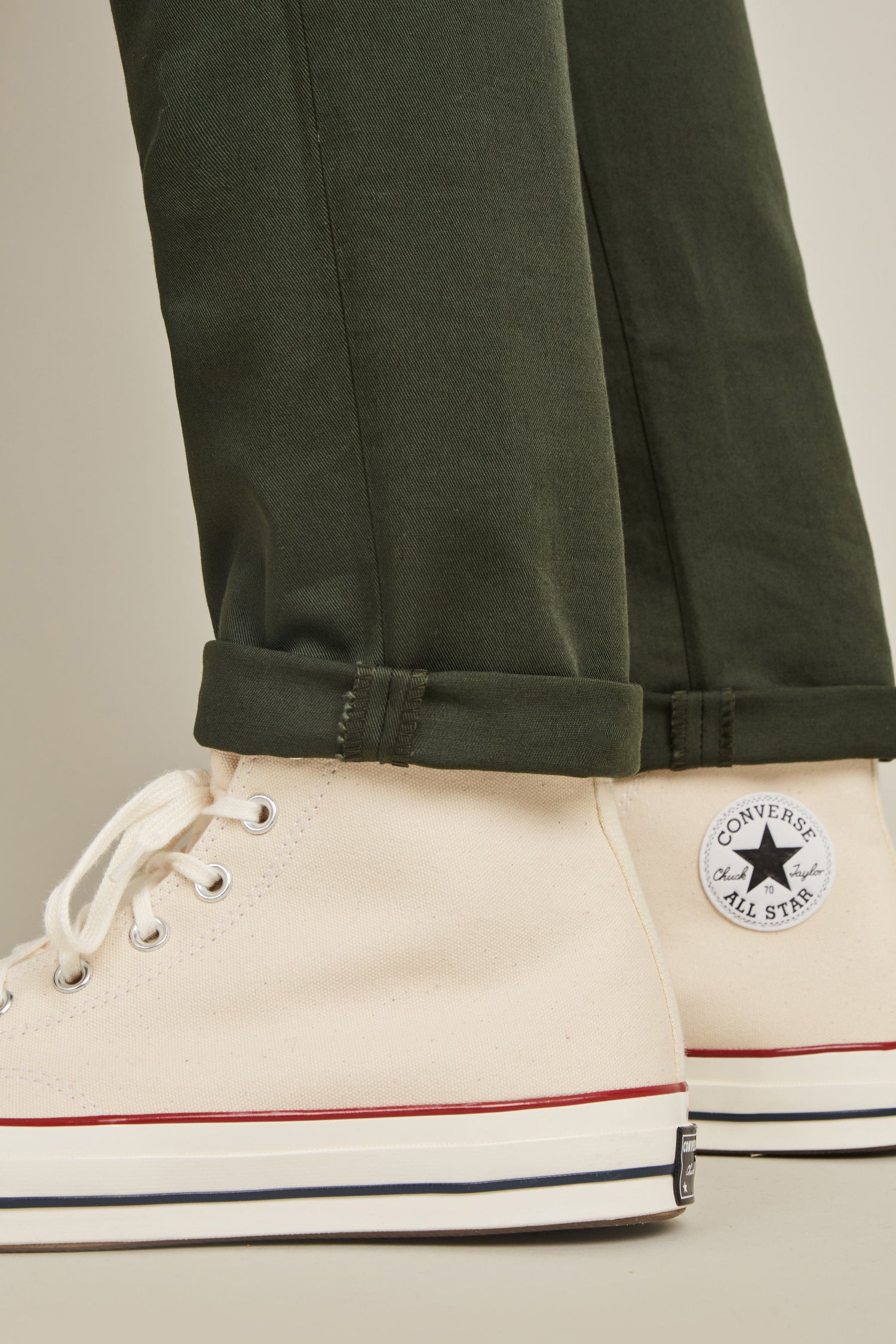 le-pantalon-chinos-homme-chino-vert-sapin-coton-semi-slim image 8