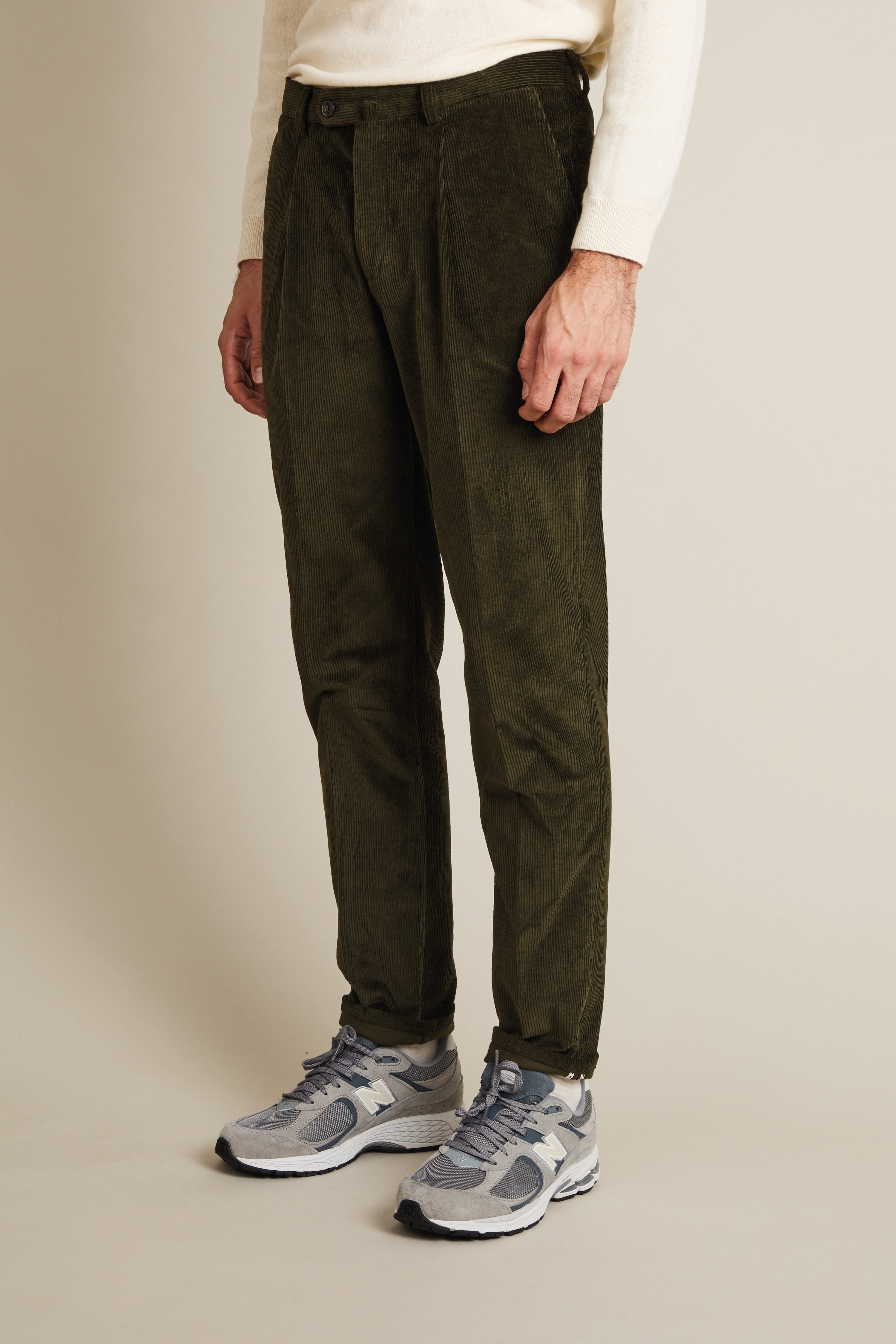 le-pantalon-chino-fm-lpcvp-1-pantalon-kaki-velours-pinces image 5