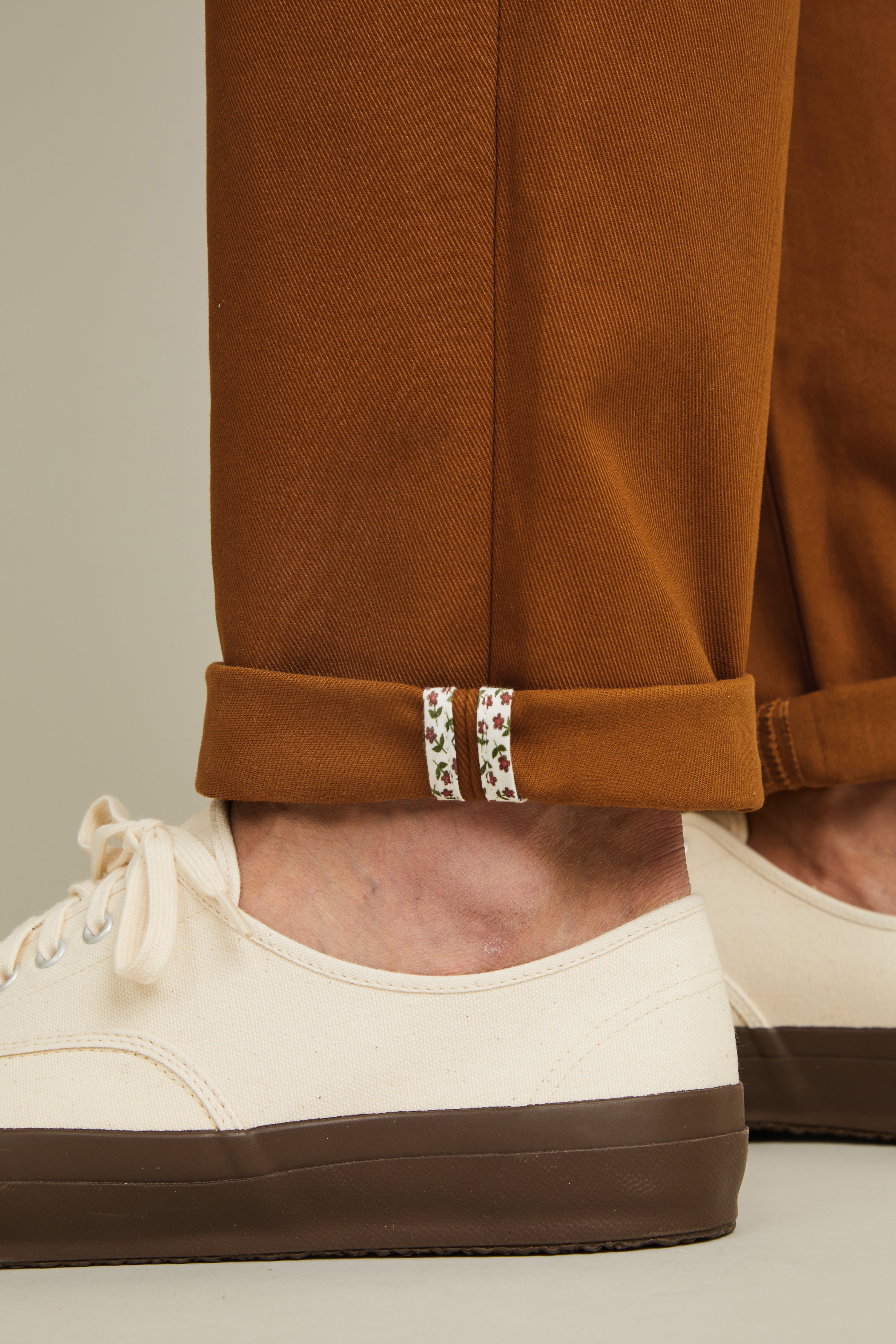le-pantalon-chinos-homme-chino-droit-camel-coton image 6