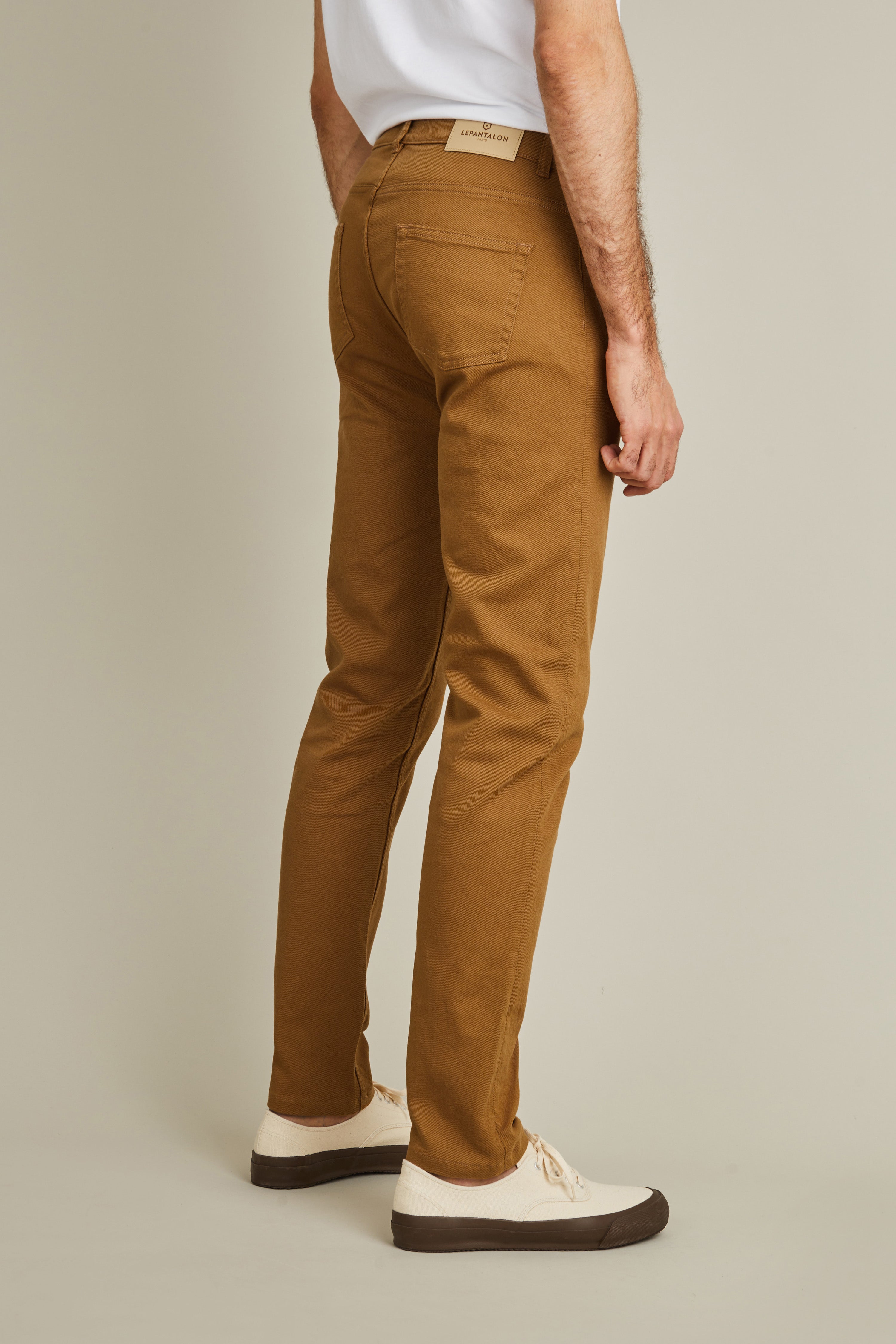 le-pantalon-jeans-homme-jean-beige-fonc-semi-slim-coton-bio image 4
