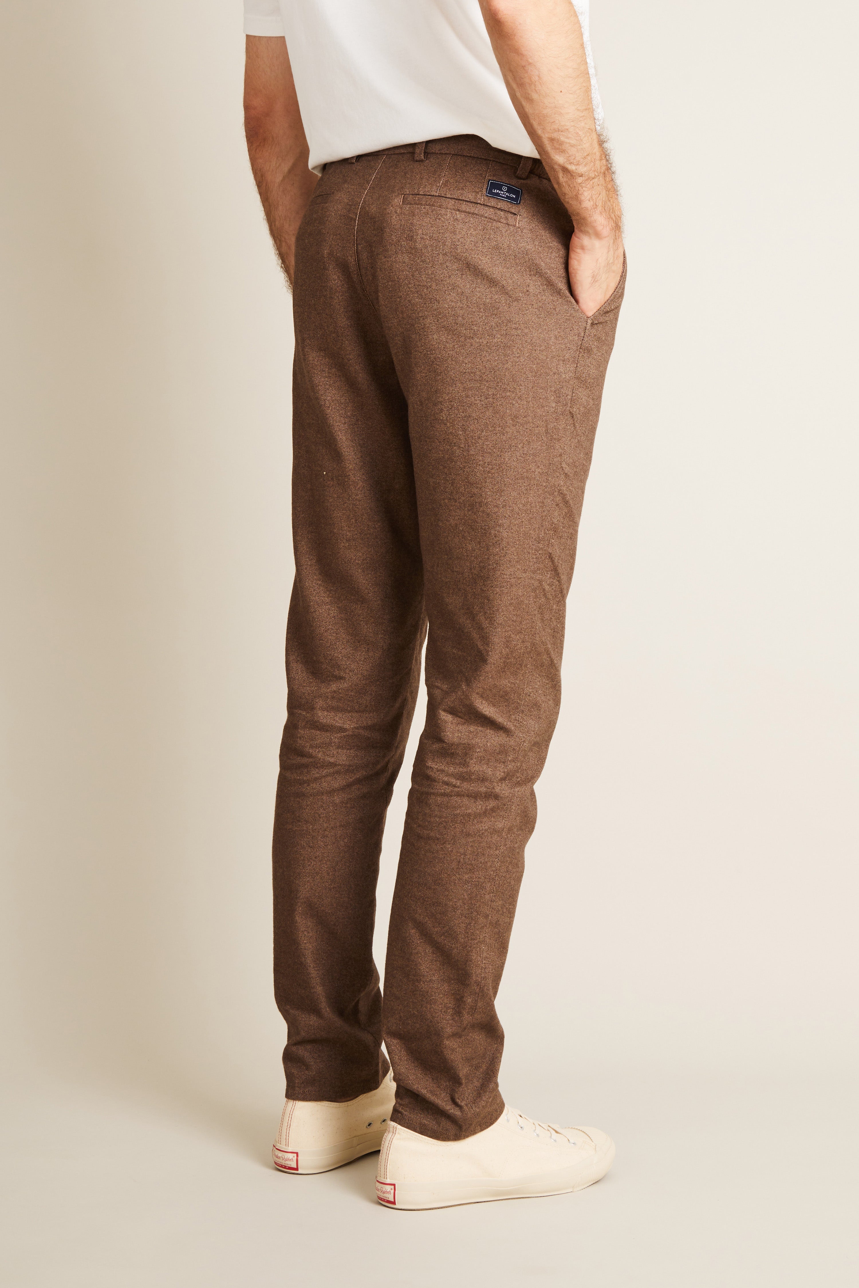 le-pantalon-chinos-homme-chino-marron-chaud-flanelle image 5