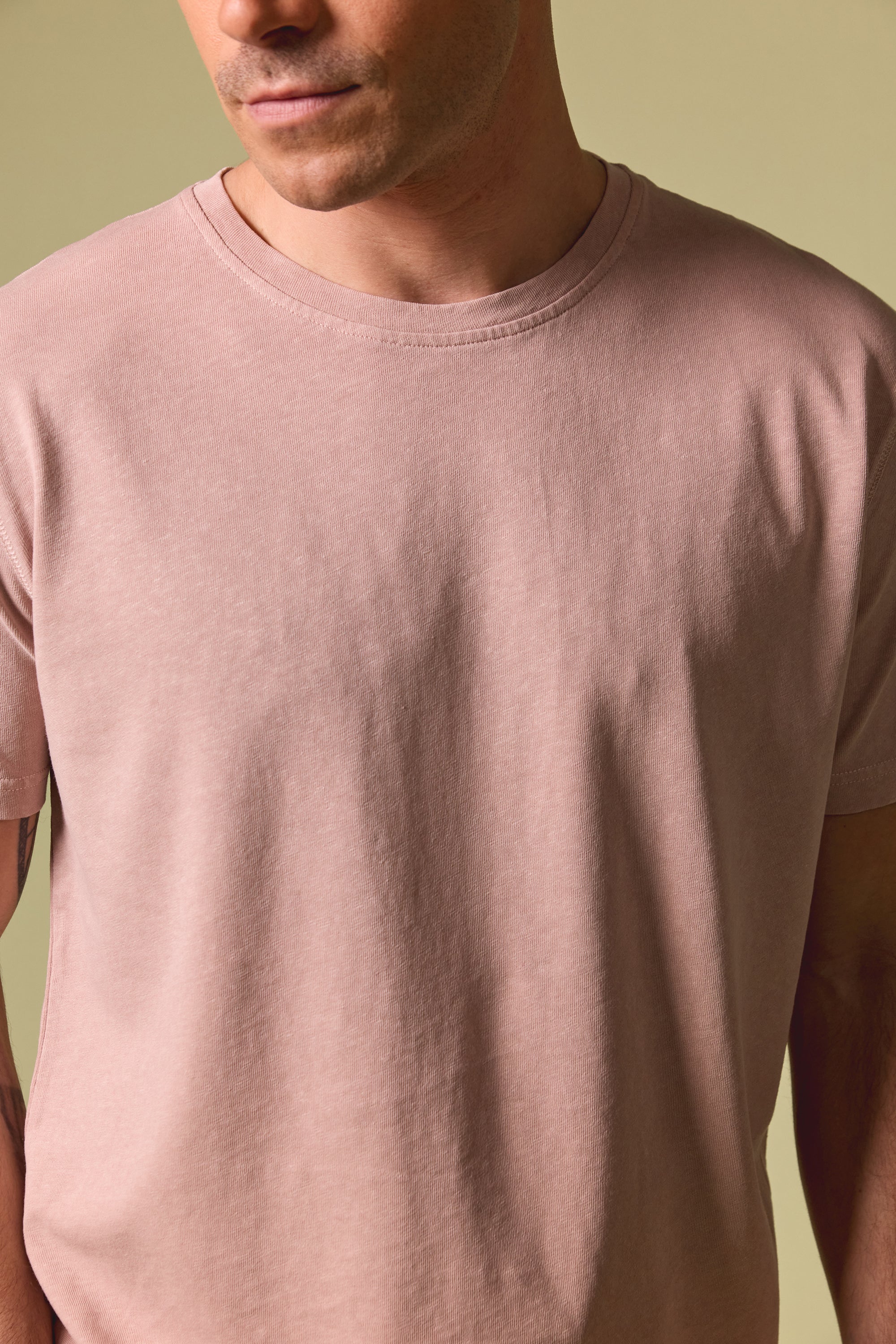 le-pantalon-tee-shirt-coton-lin-vieux-rose-t-shirt-col-rond image 5