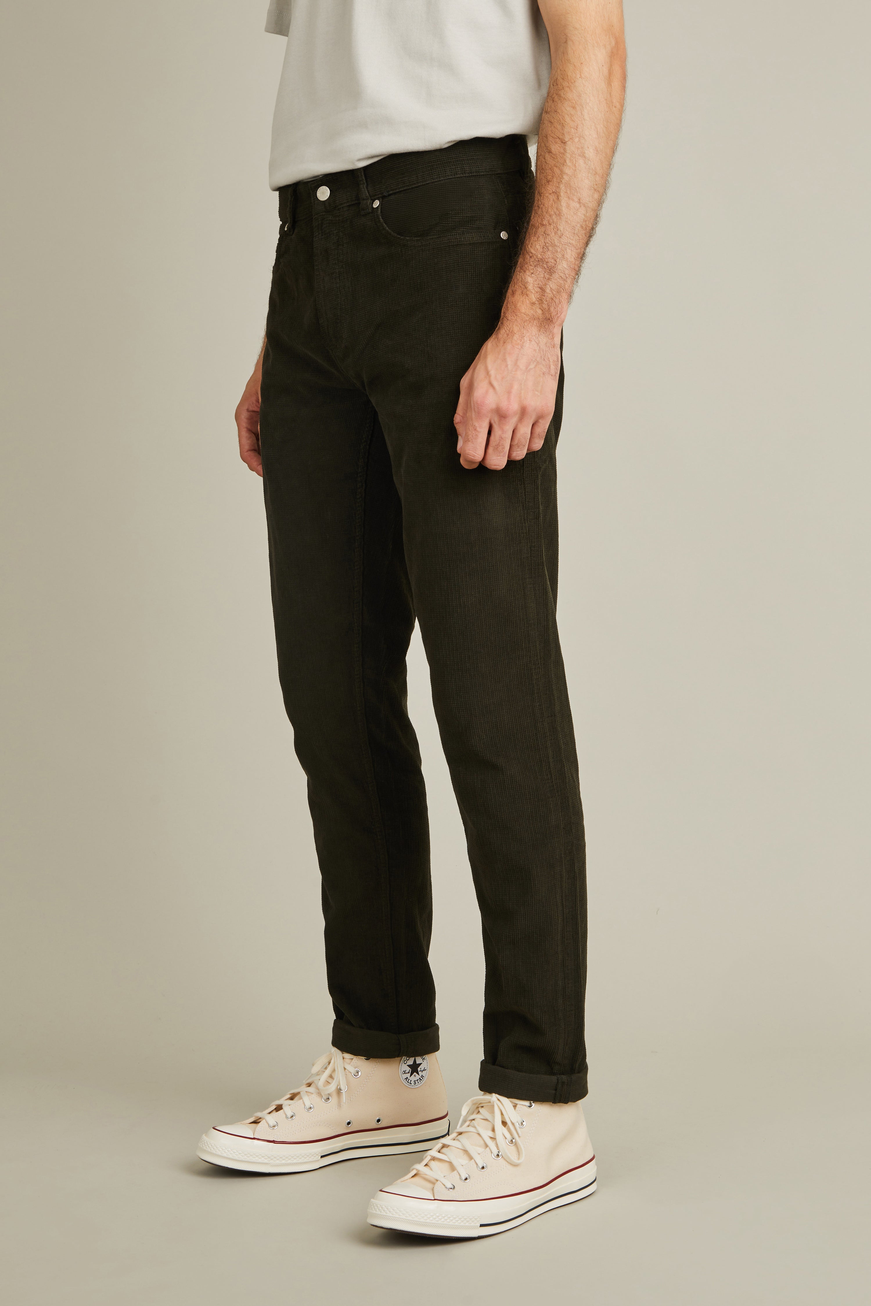 le-pantalon-5-poches-velours-kaki-homme-coton-bio image 5