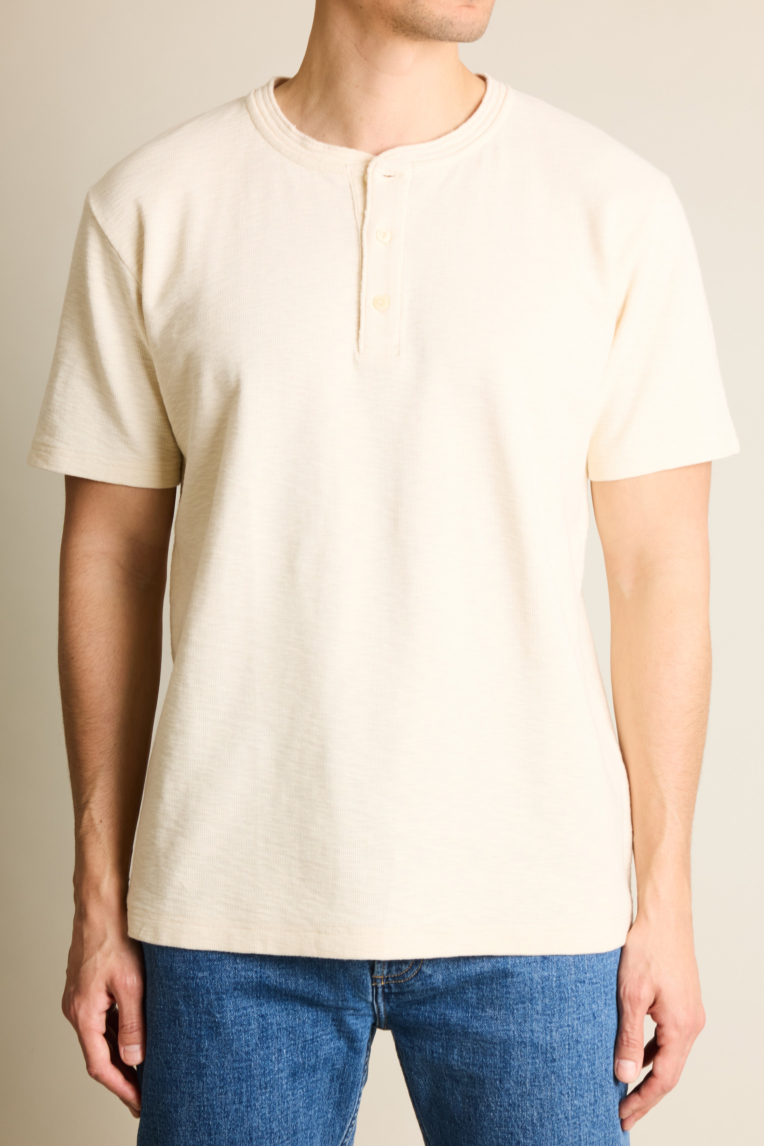 le-pantalon-t-shirts-homme-henley-tee-shirt-cru-coton image 3