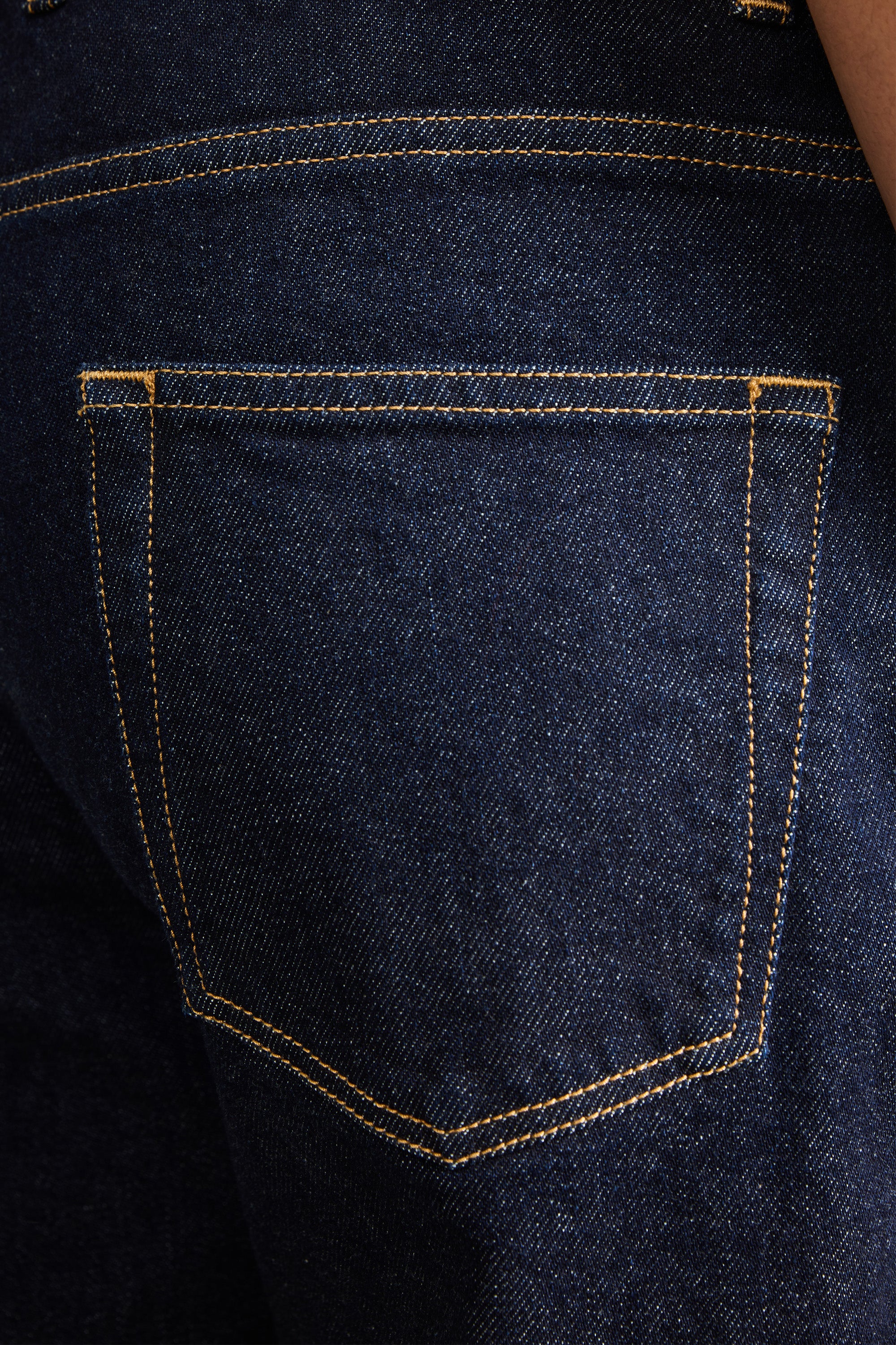 le-pantalon-jeans-homme-jean-droit-brut-denim-candiani image 6